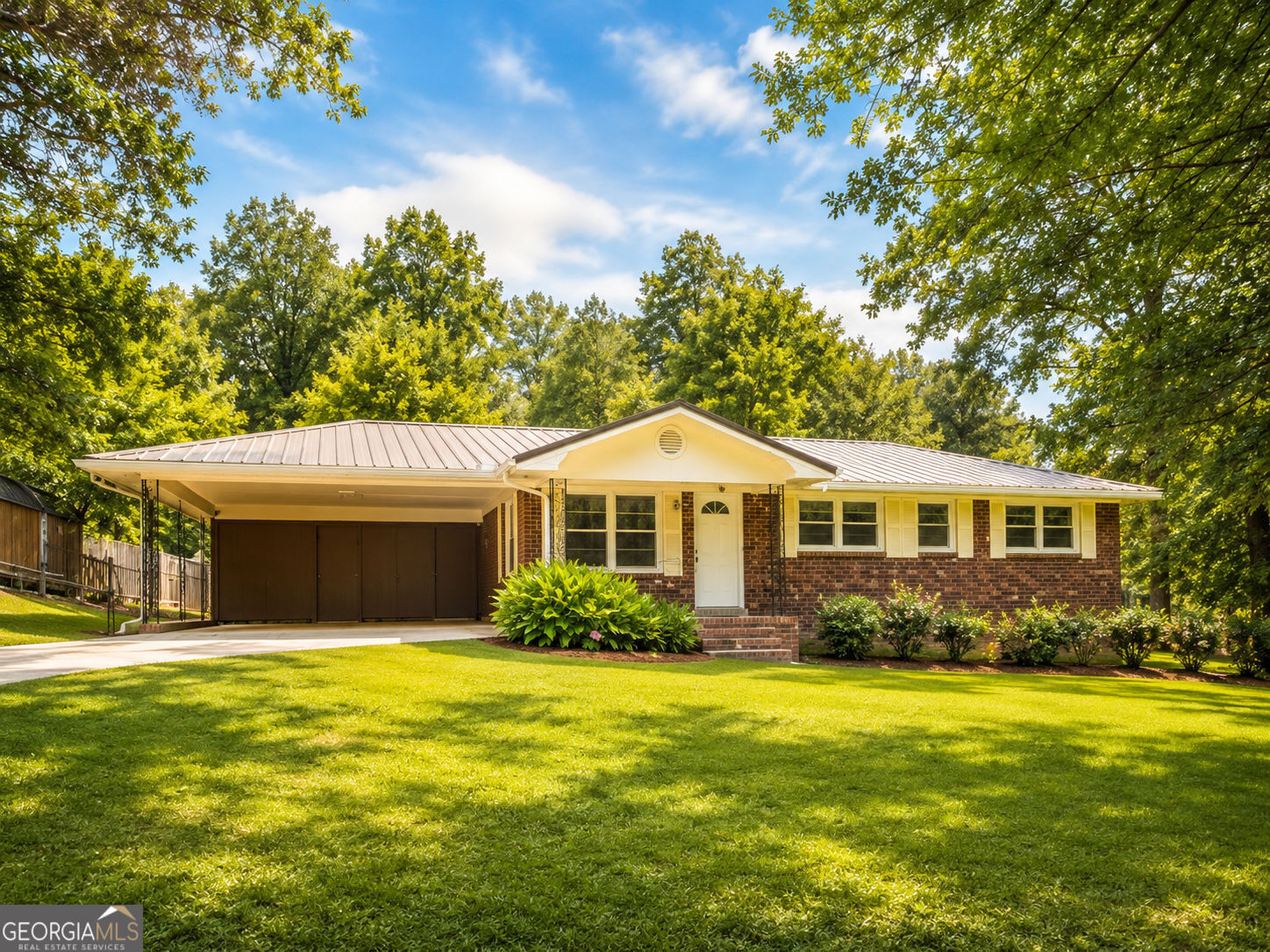 203 Briarwood Drive Property Photo 1