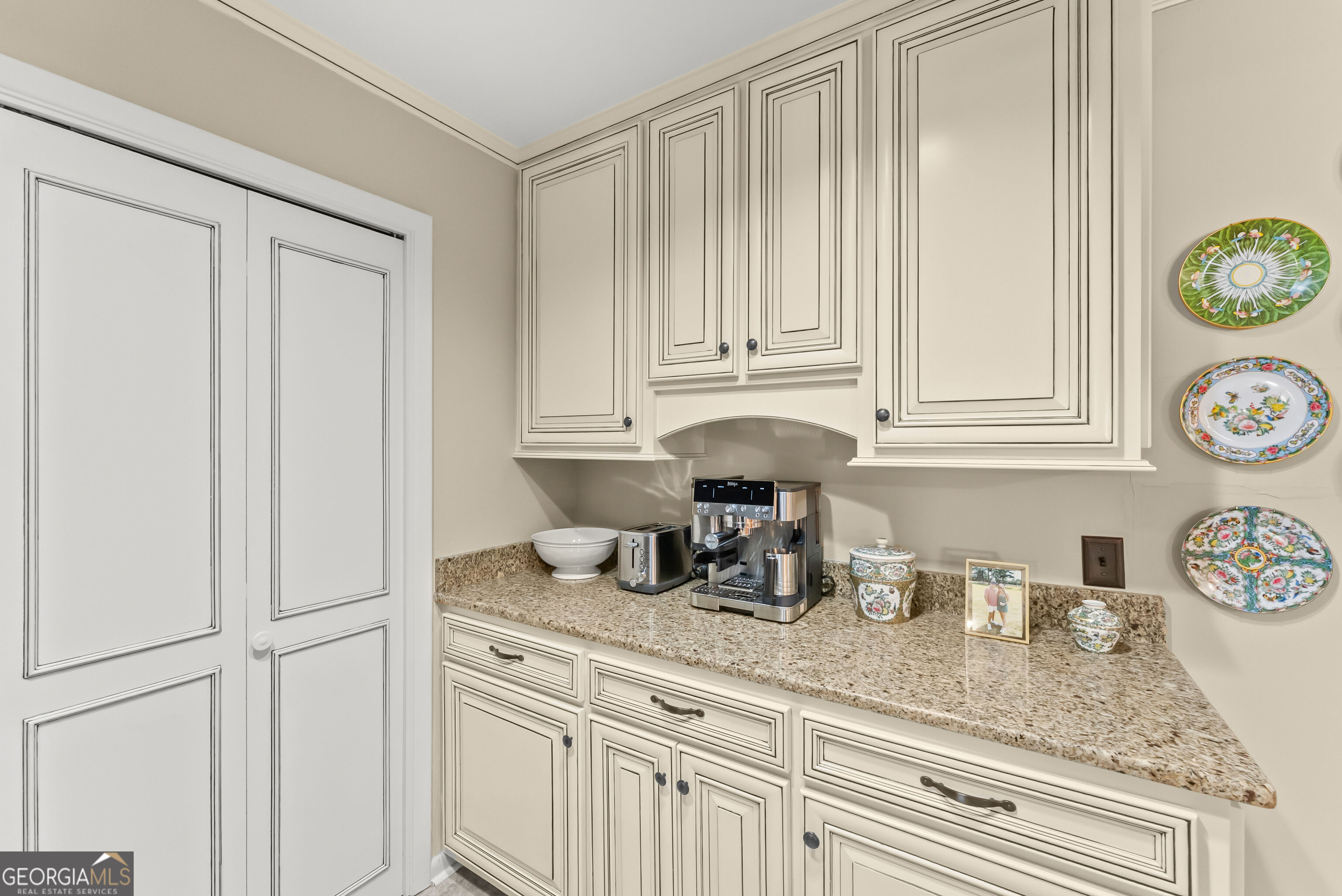 290 Cochran Drive Property Photo 15