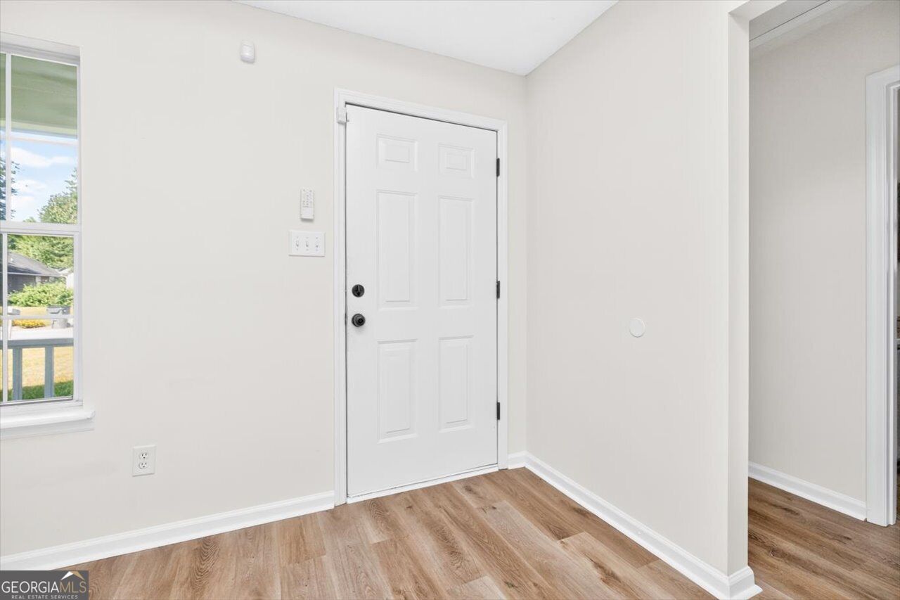 115 Kensington Circle Property Photo 4
