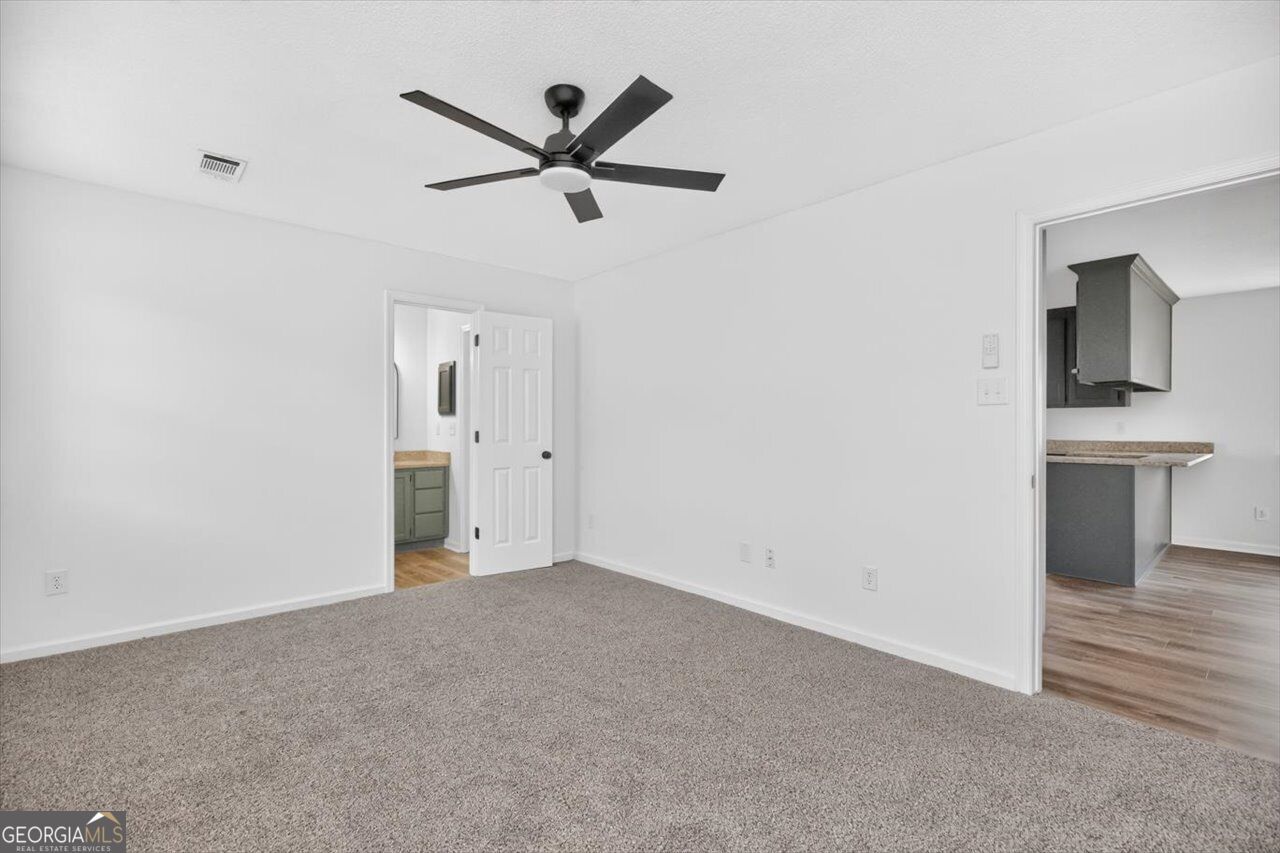 115 Kensington Circle Property Photo 23