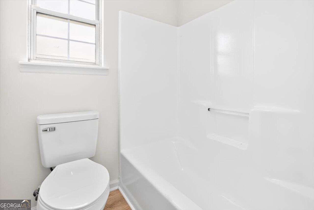 115 Kensington Circle Property Photo 27