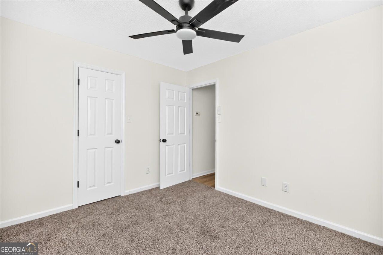115 Kensington Circle Property Photo 37