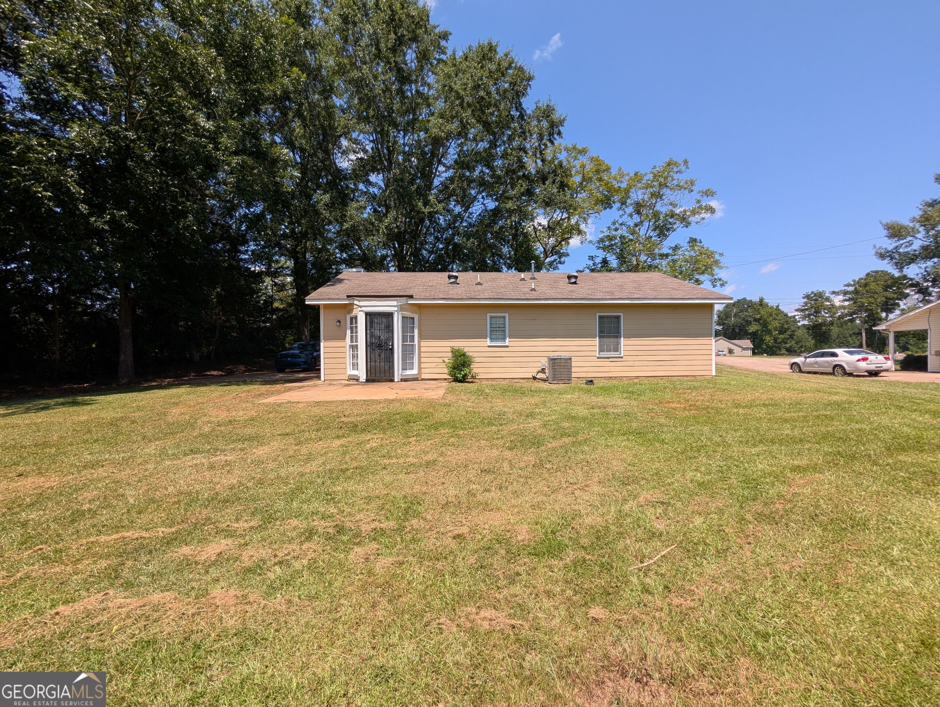 1070 Lower Big Springs Road Property Photo 5