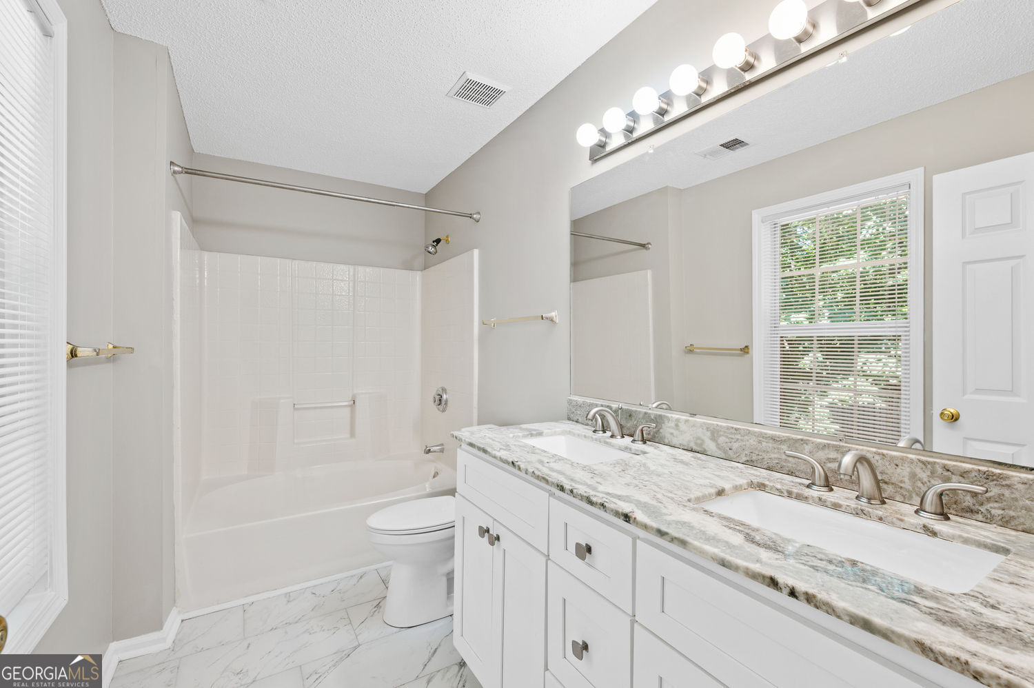 2797 Northgate Way Nw Property Photo 17