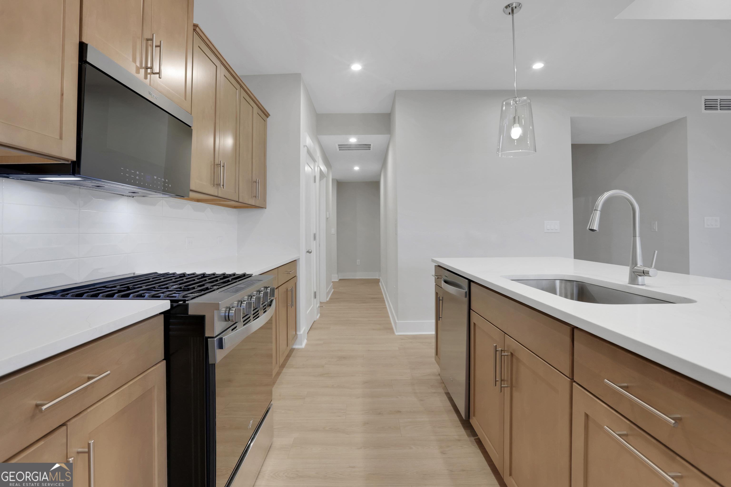 164 Henley Street Property Photo 15