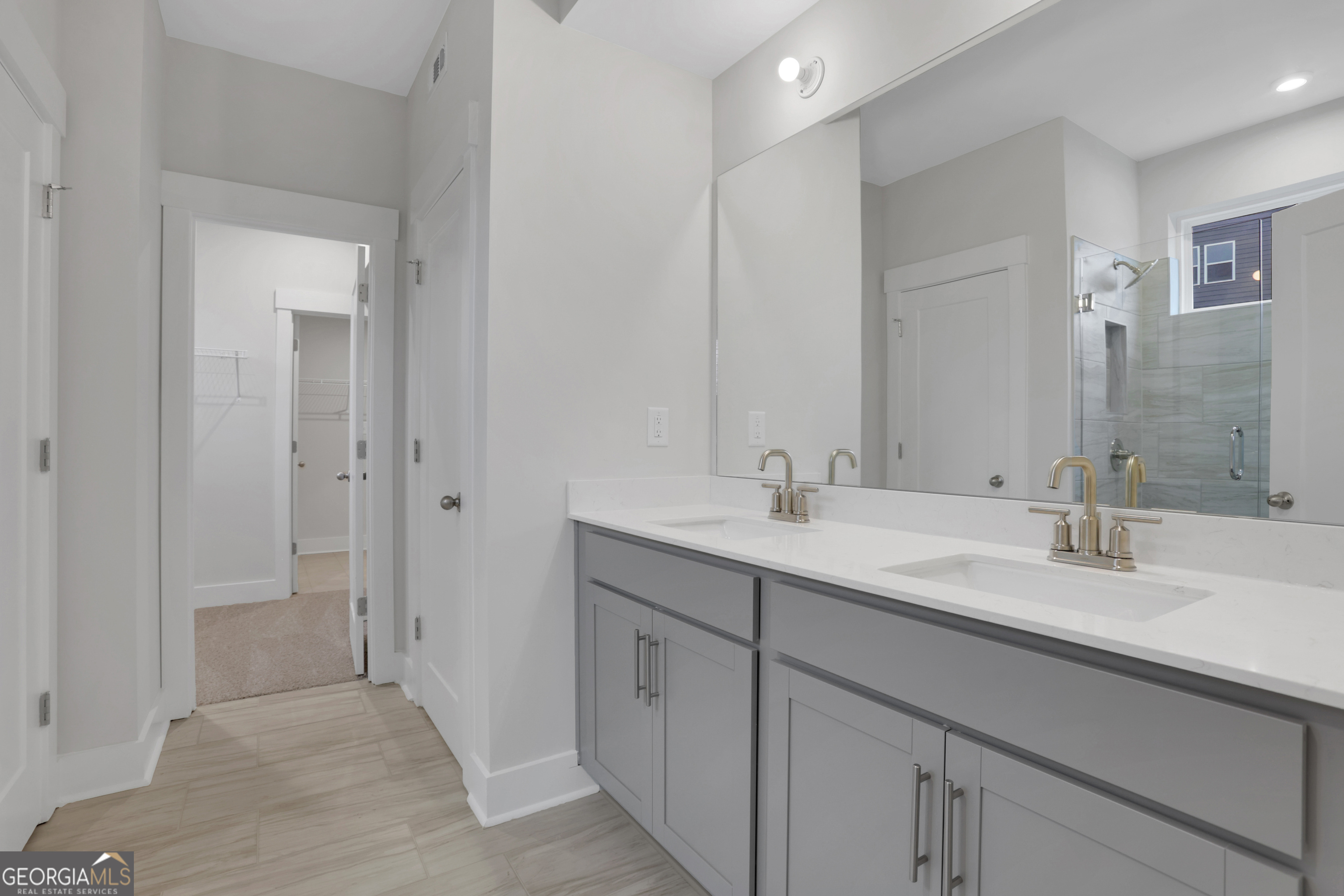 164 Henley Street Property Photo 27