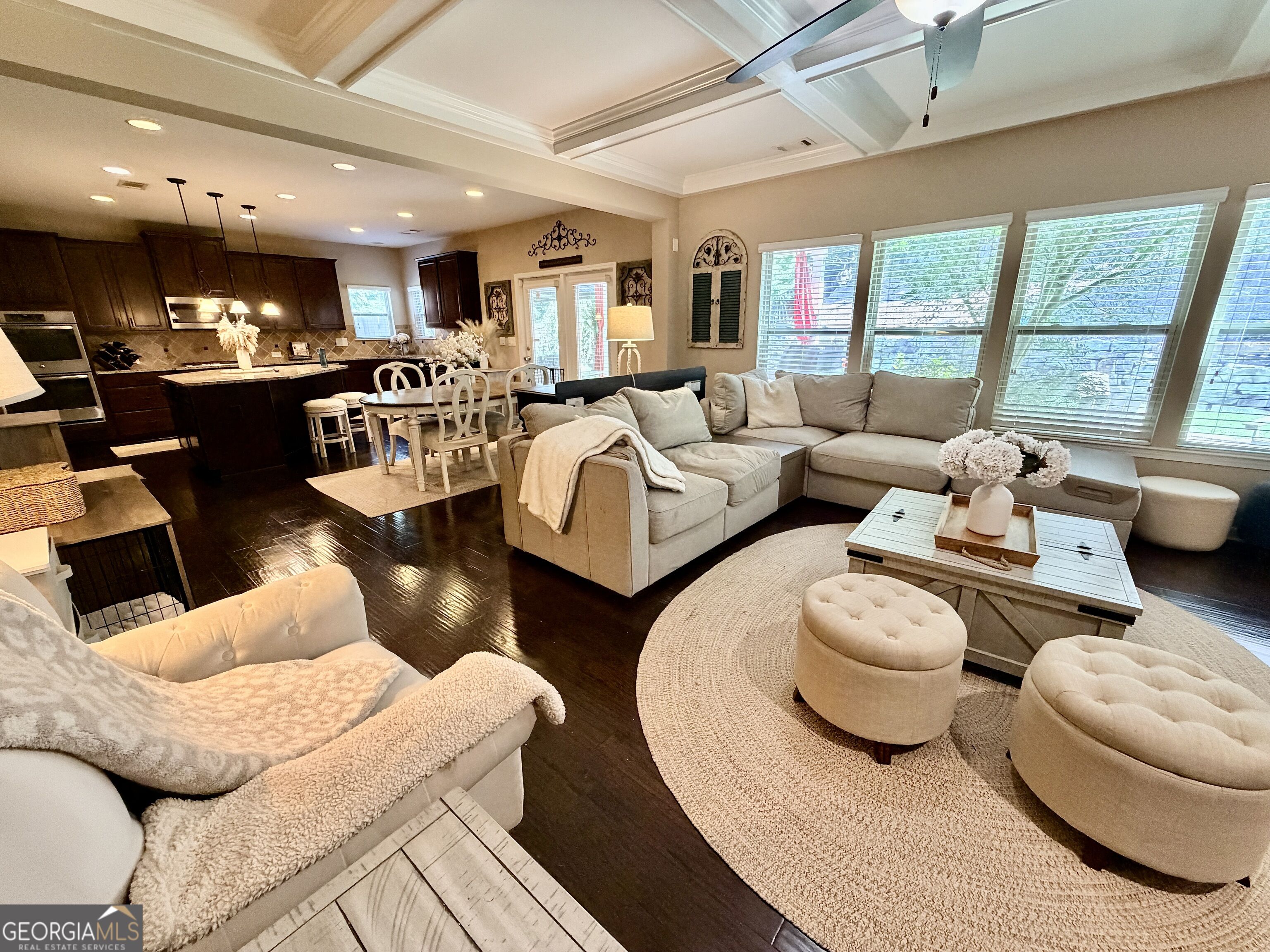 5950 Somersby Circle Property Photo 3