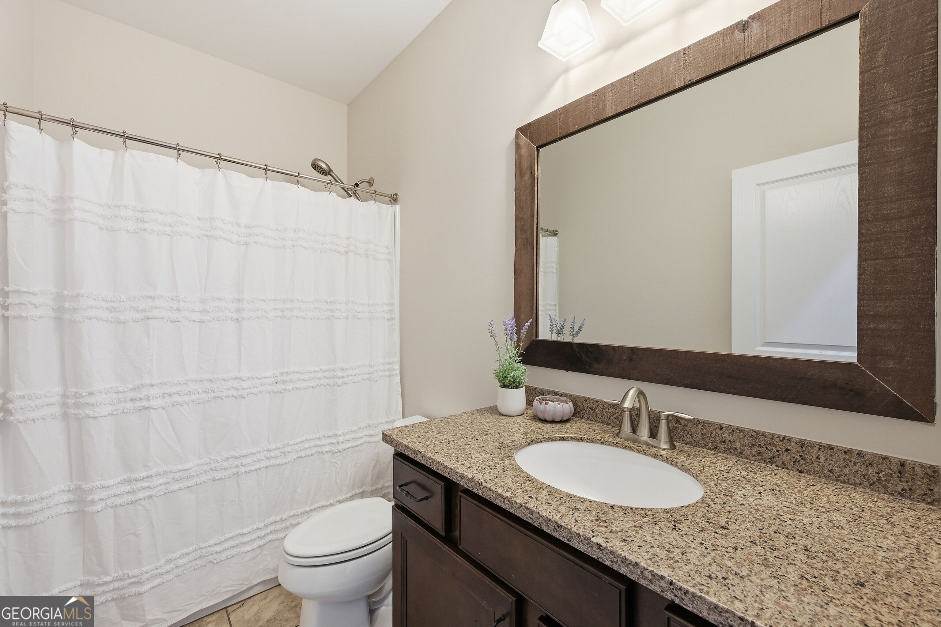 5950 Somersby Circle Property Photo 9