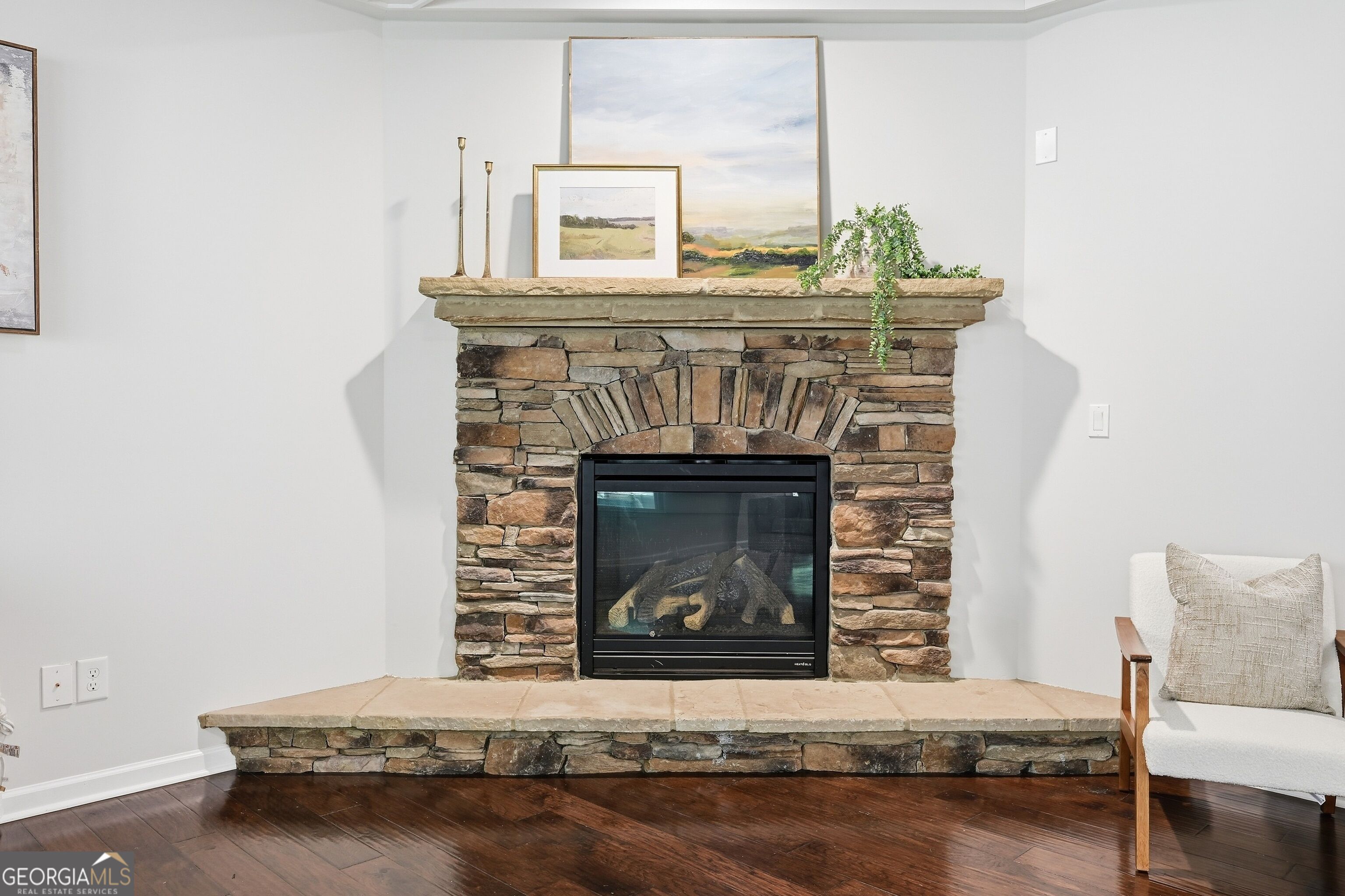 5950 Somersby Circle Property Photo 17