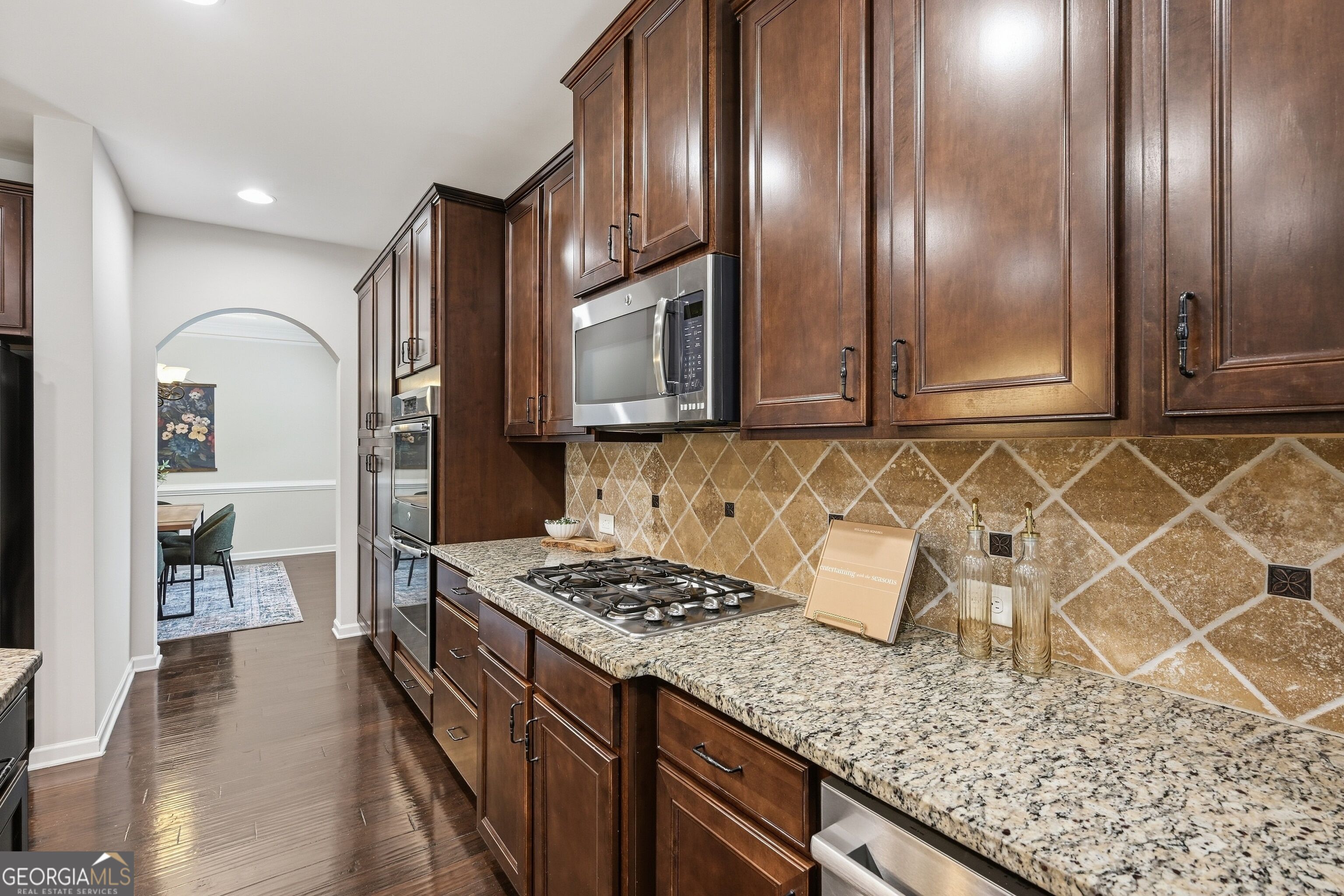5950 Somersby Circle Property Photo 24