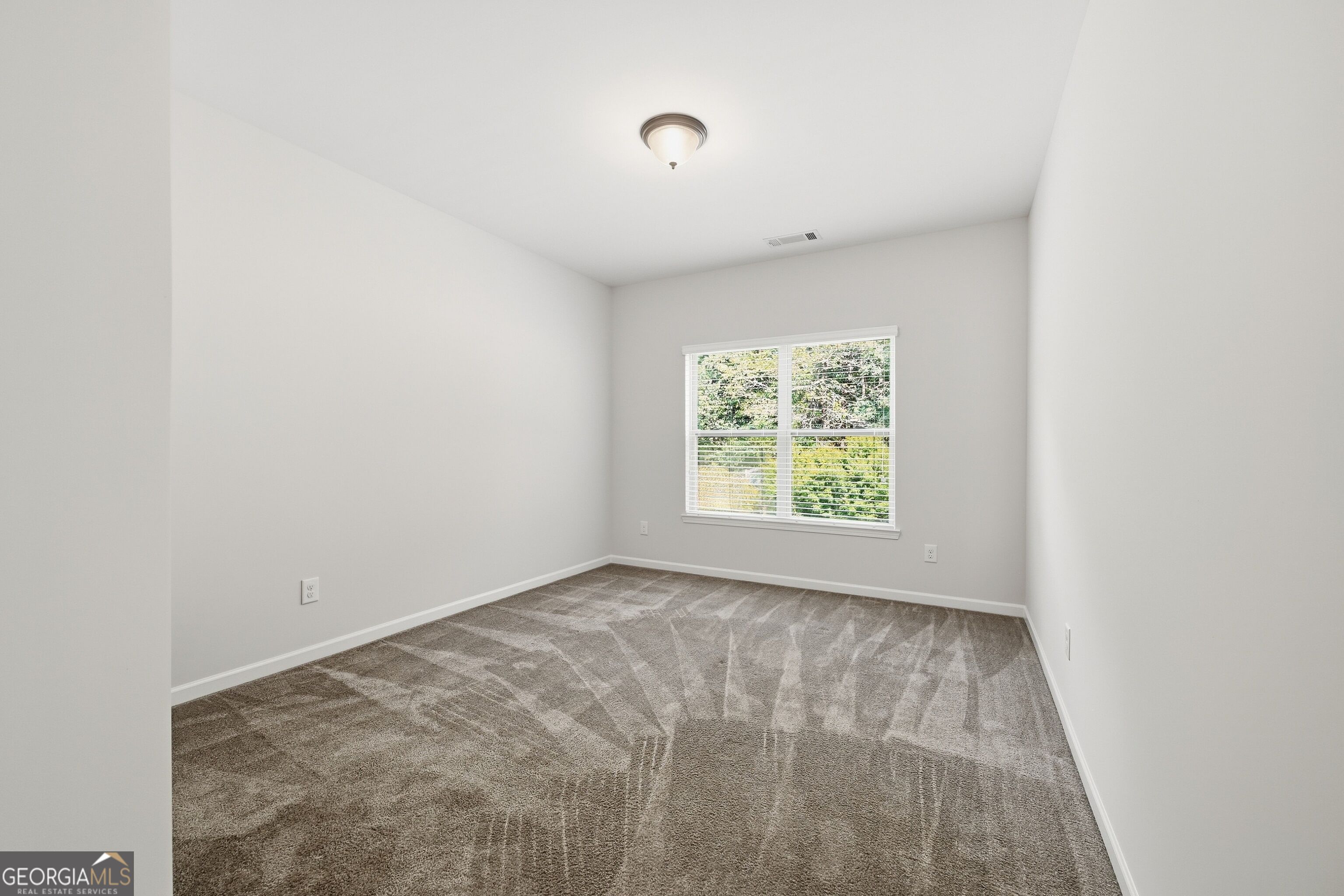 5950 Somersby Circle Property Photo 54
