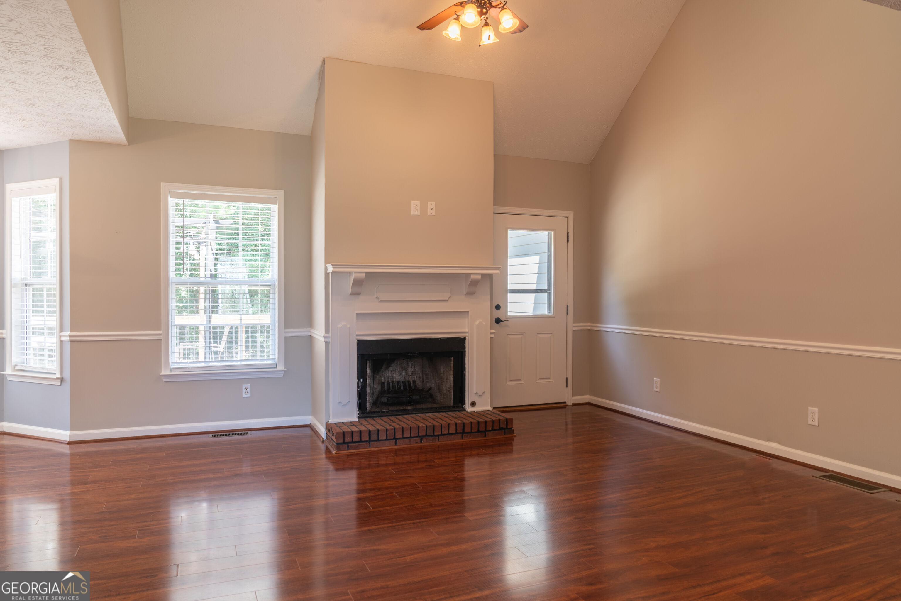 42 Mcpherson Lane Property Photo 6