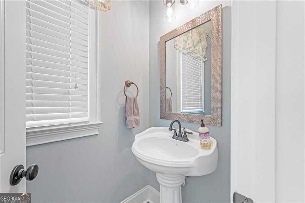 31 Evening Mist Drive Property Photo 14