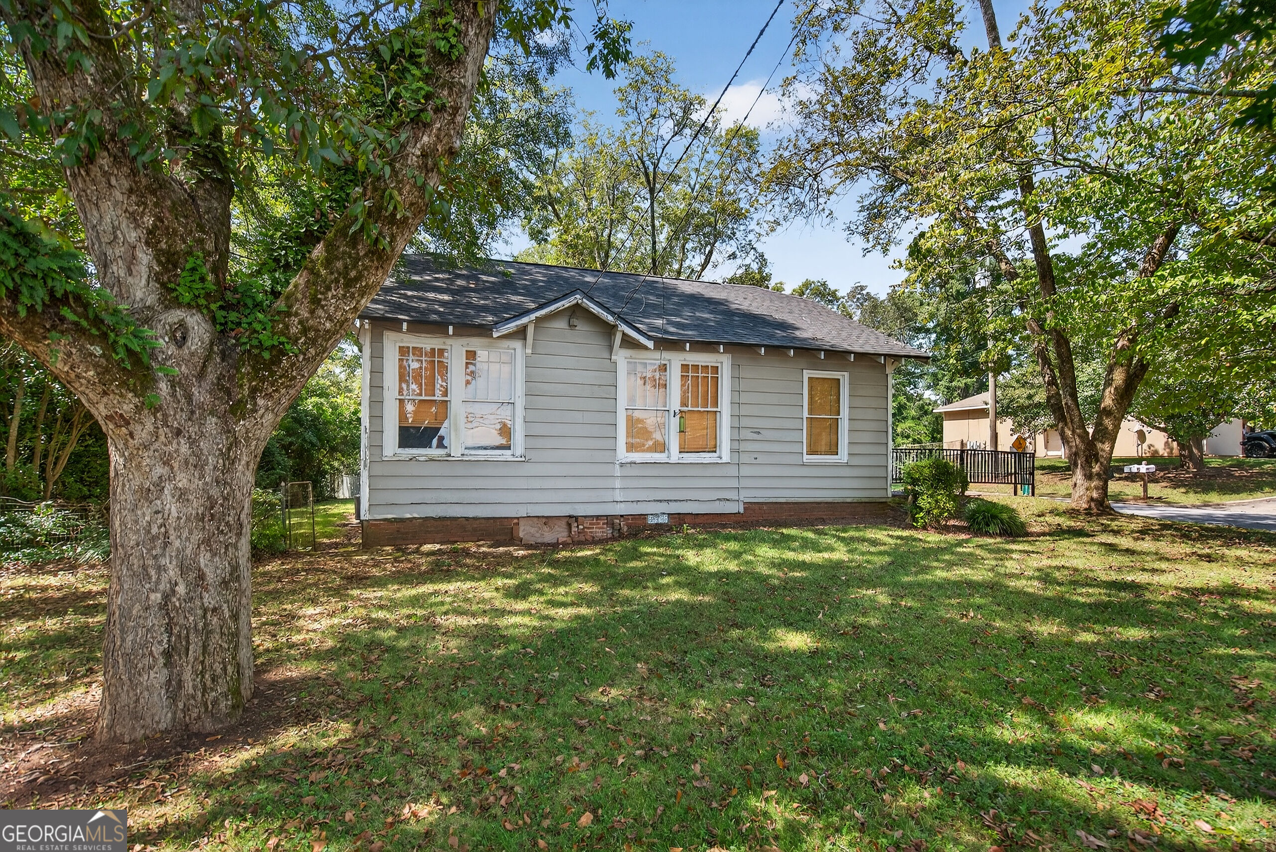 1017 Mooty Bridge Road Property Photo 3