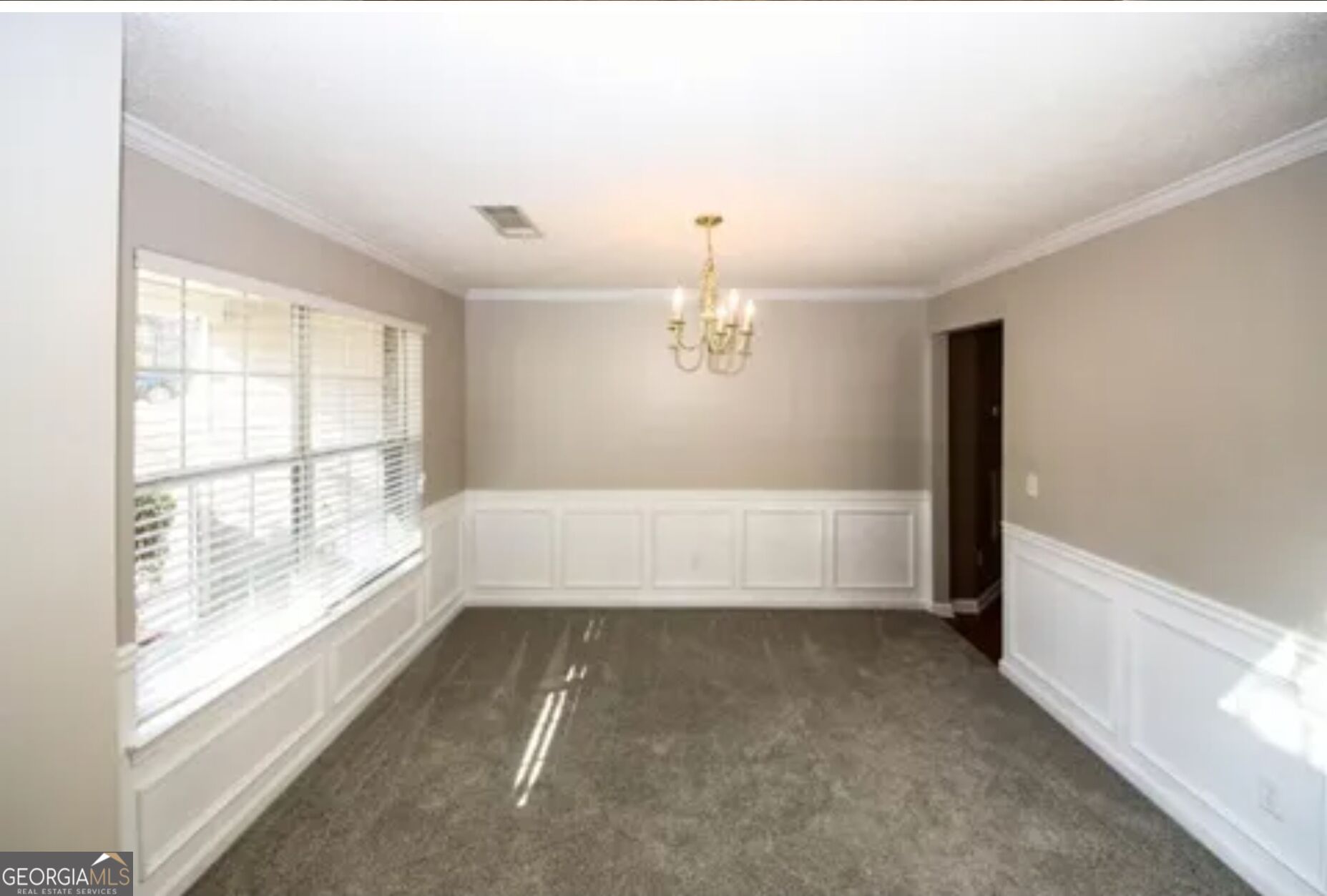 6989 Oneil Court Property Photo 3