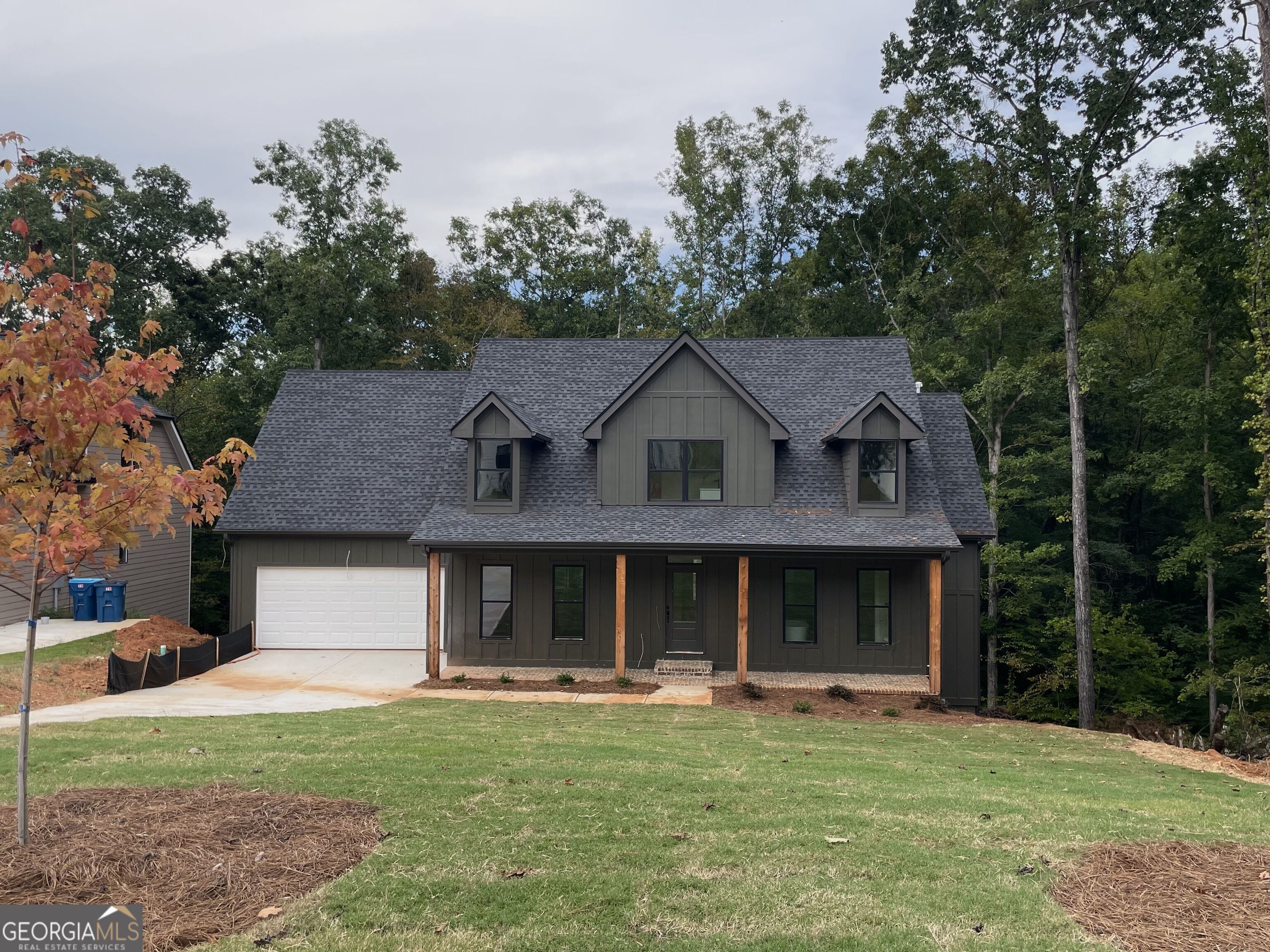 450 Ansley Drive Property Photo 2