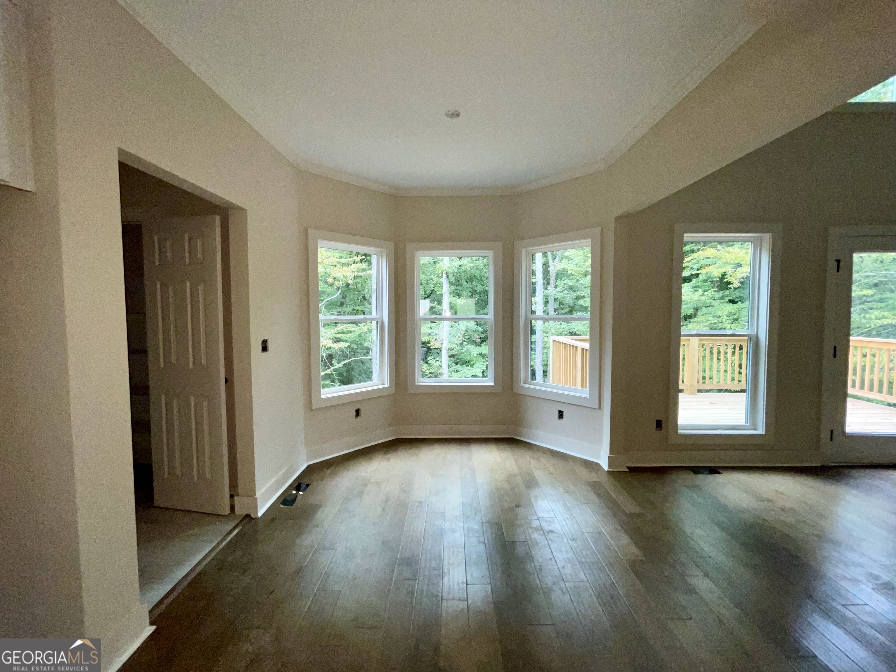 450 Ansley Drive Property Photo 10