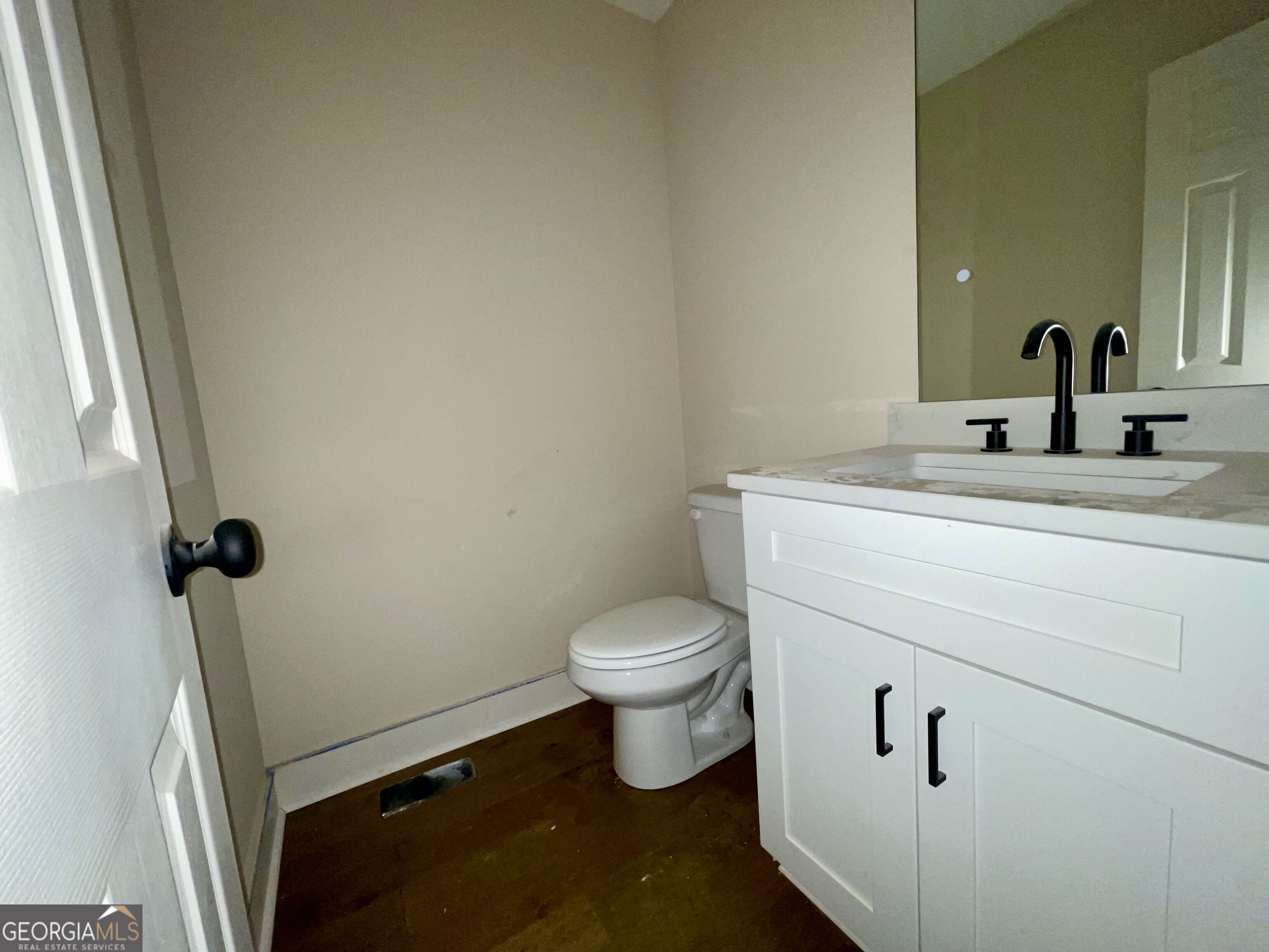 450 Ansley Drive Property Photo 22
