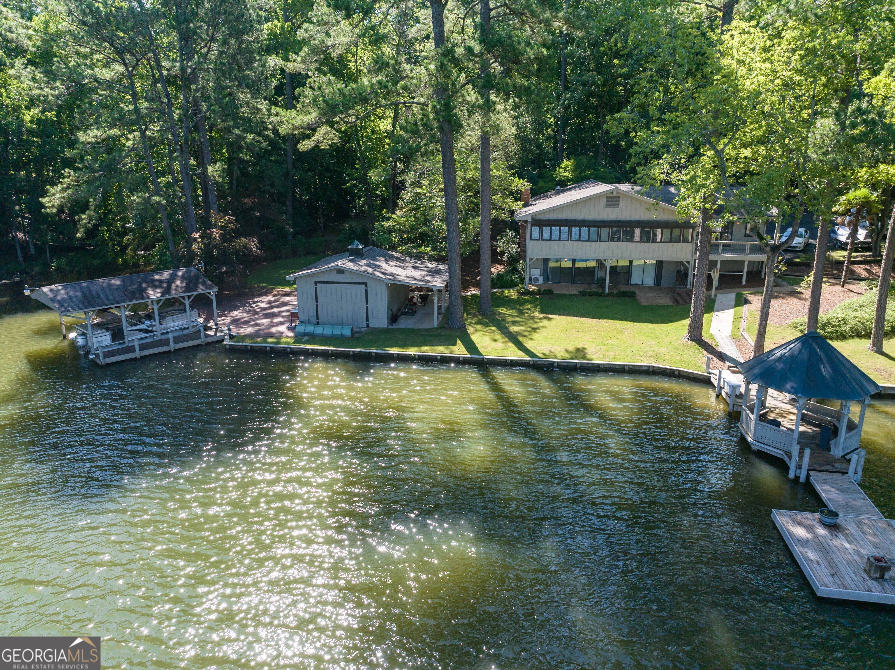 133 Hall Drive Property Photo 3