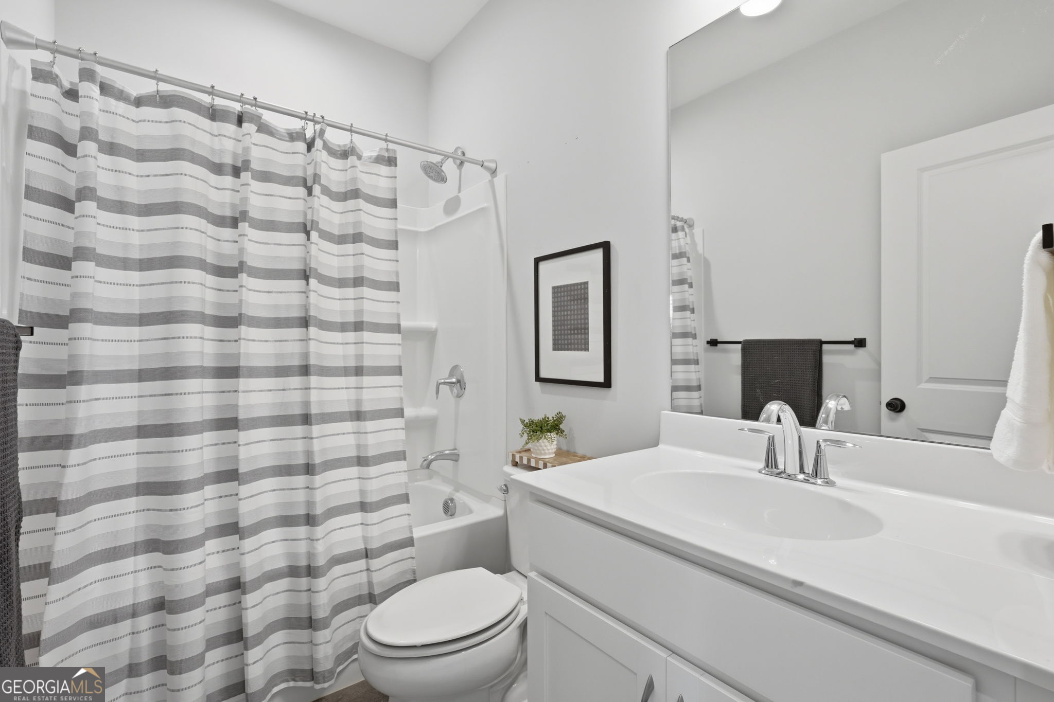 3420 Hardy Street Property Photo 25