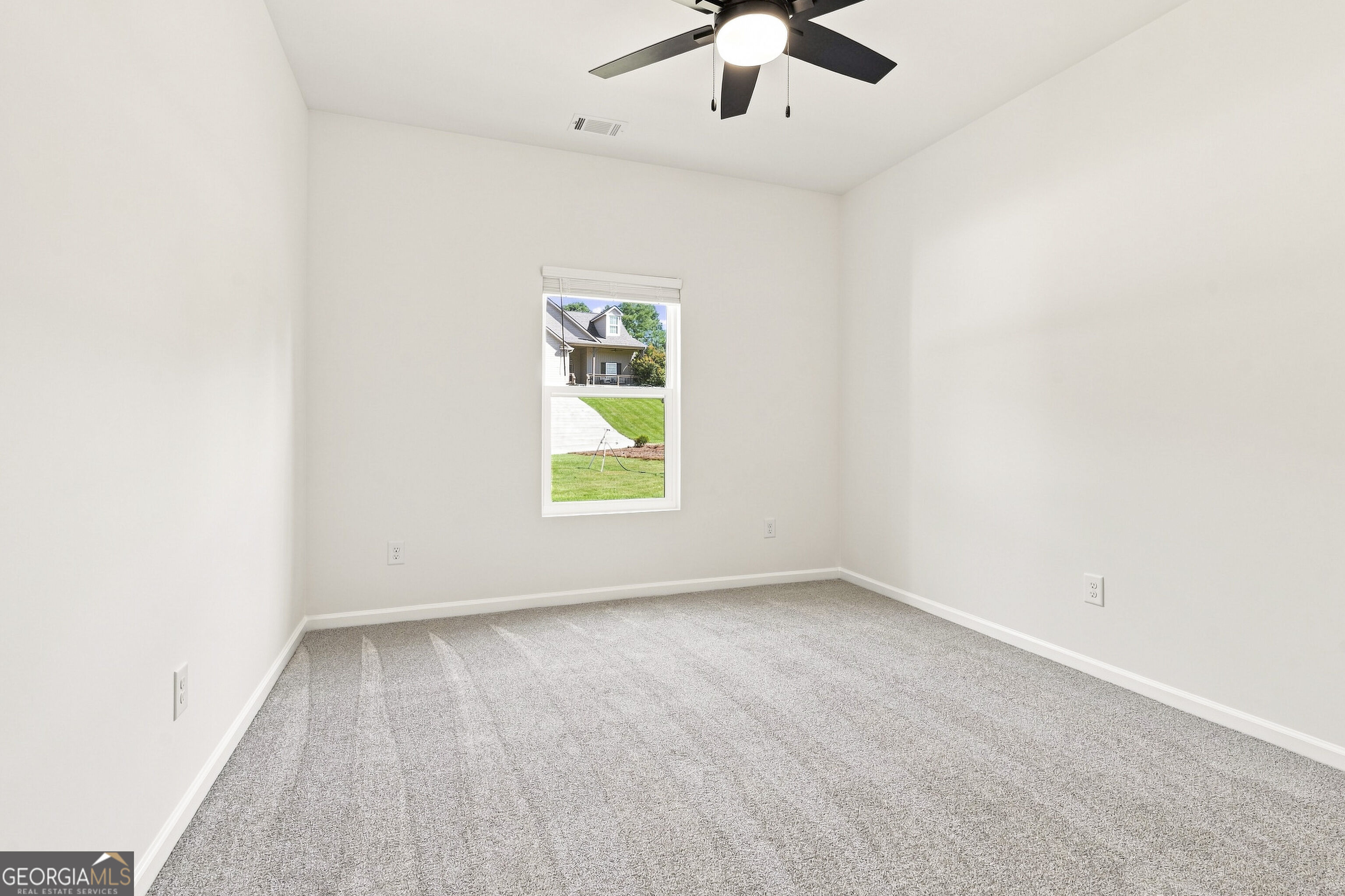 196 Talon Drive Se Property Photo 21