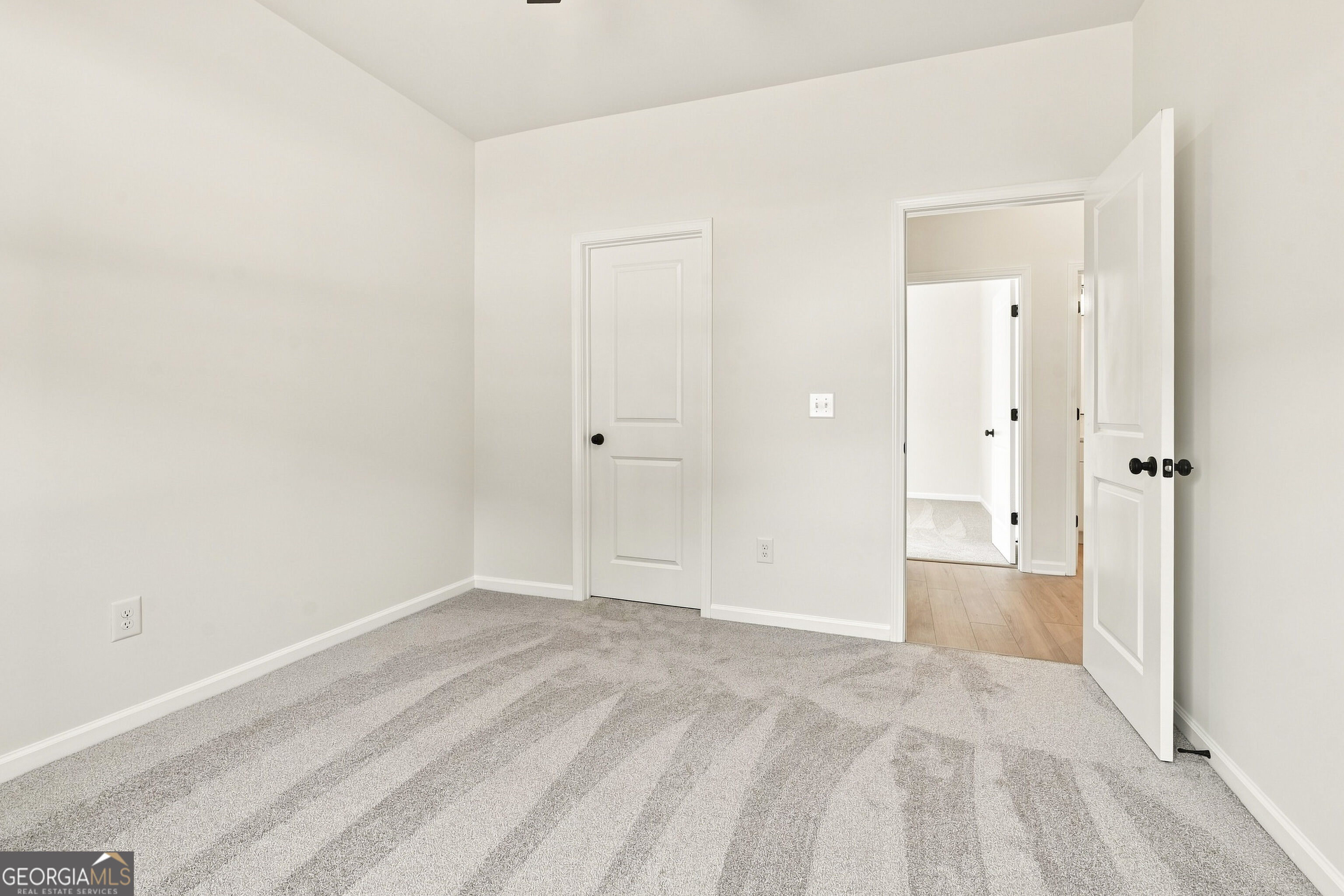 196 Talon Drive Se Property Photo 22
