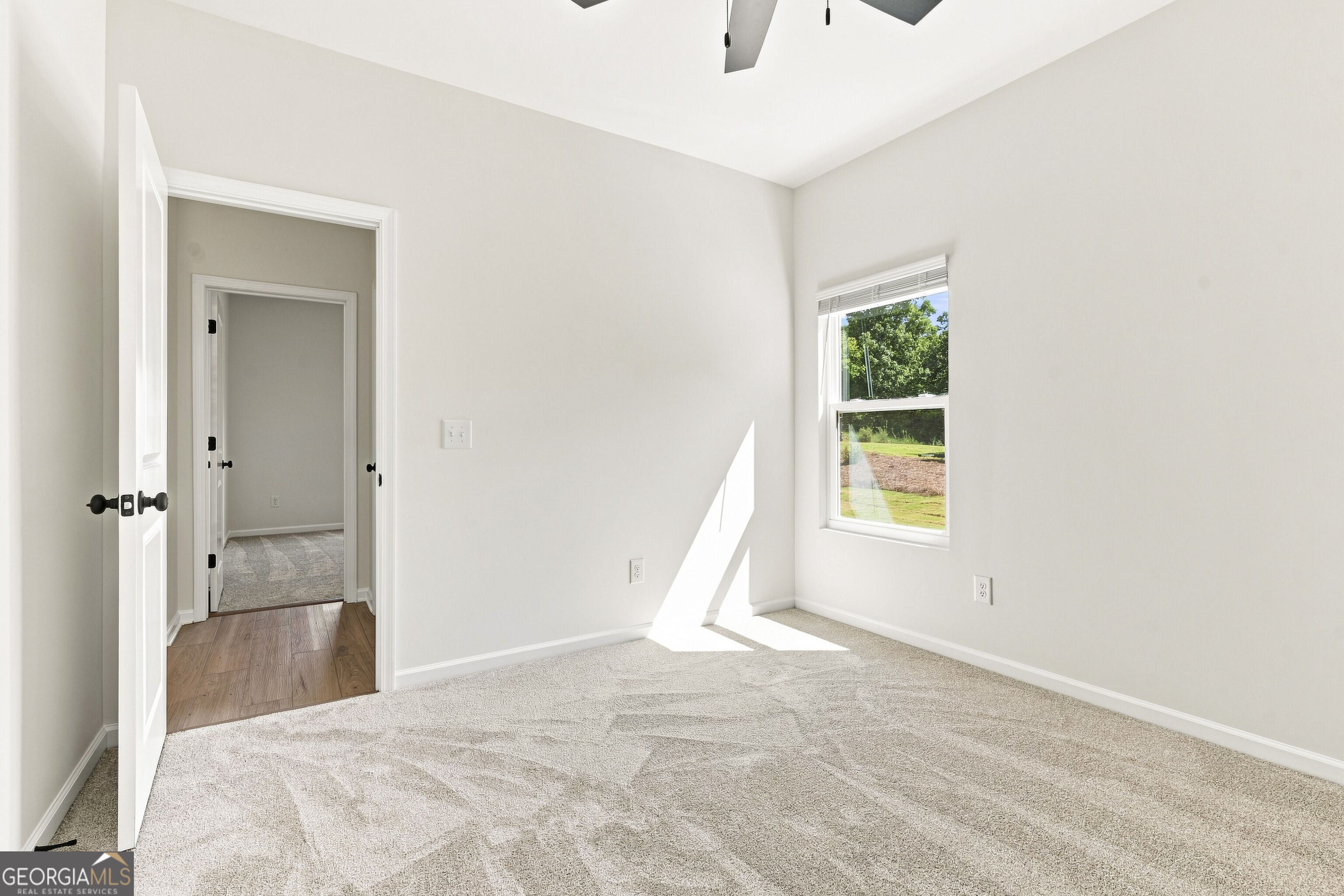 196 Talon Drive Se Property Photo 24
