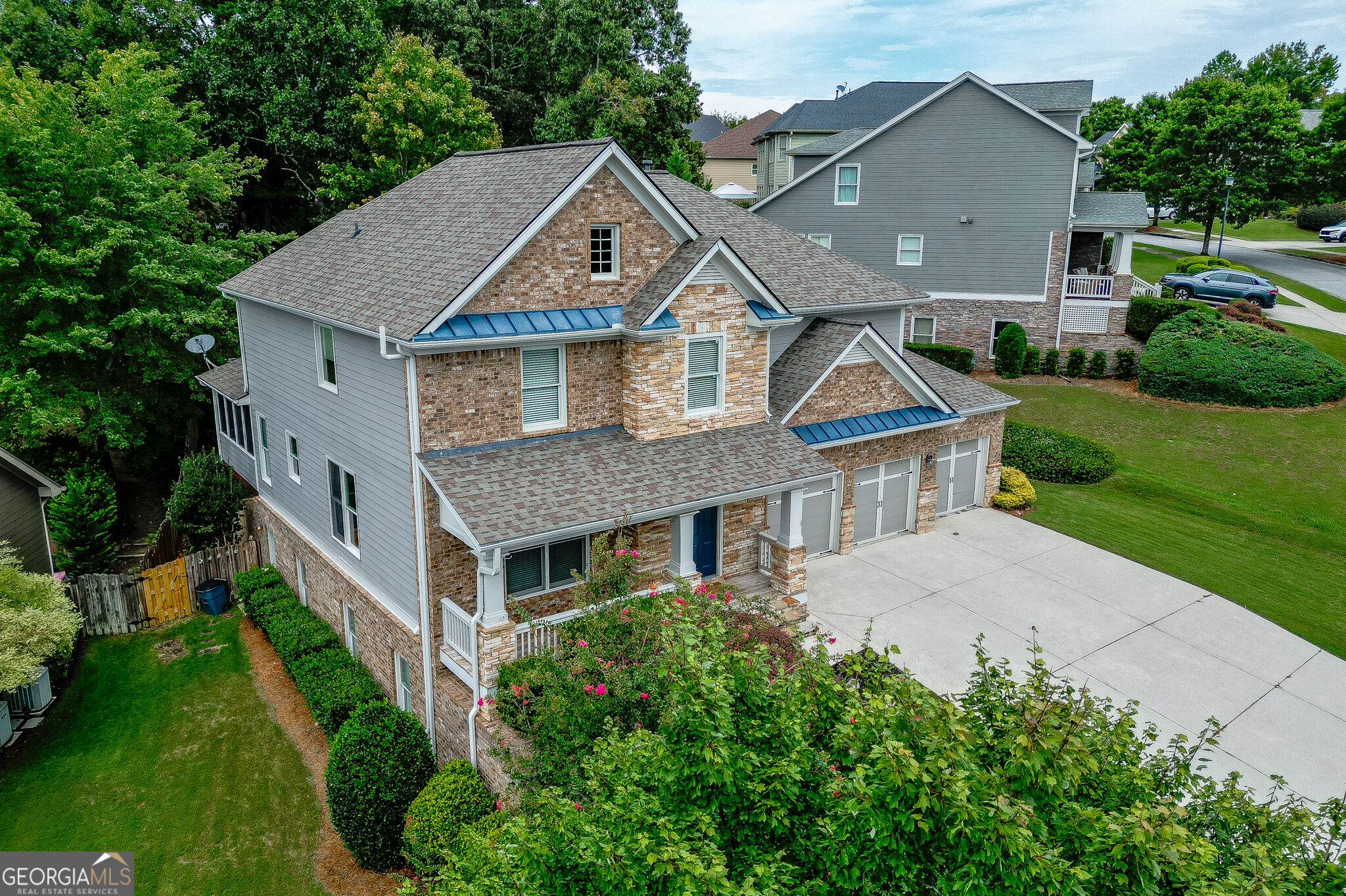 7563 Brookstone Circle Property Photo 3