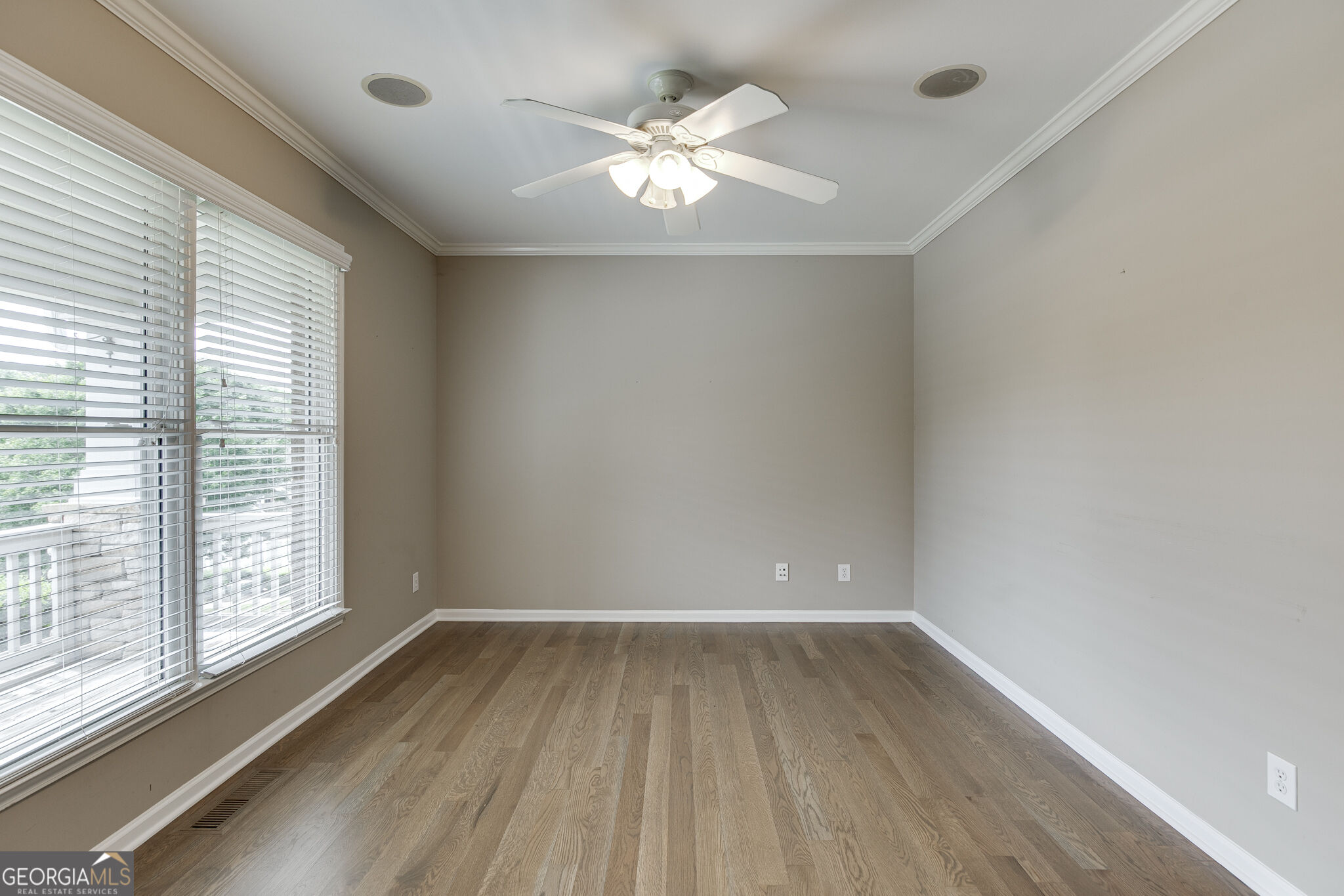 7563 Brookstone Circle Property Photo 5