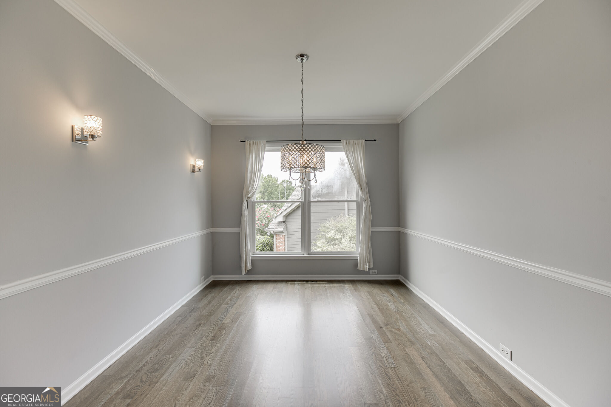 7563 Brookstone Circle Property Photo 8