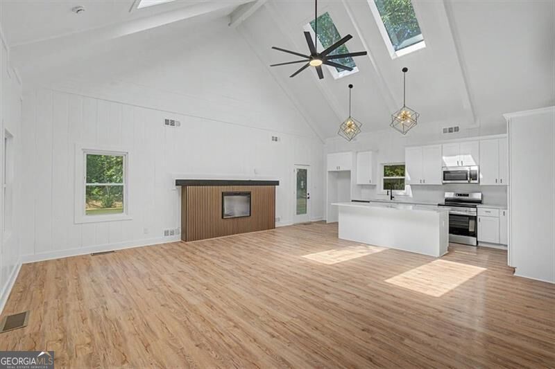 1741 Lucy Drive Nw Property Photo 10