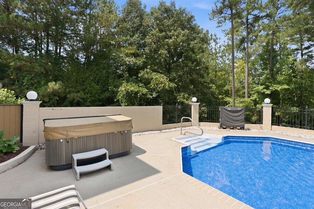 124 Fairway Run Property Photo 52