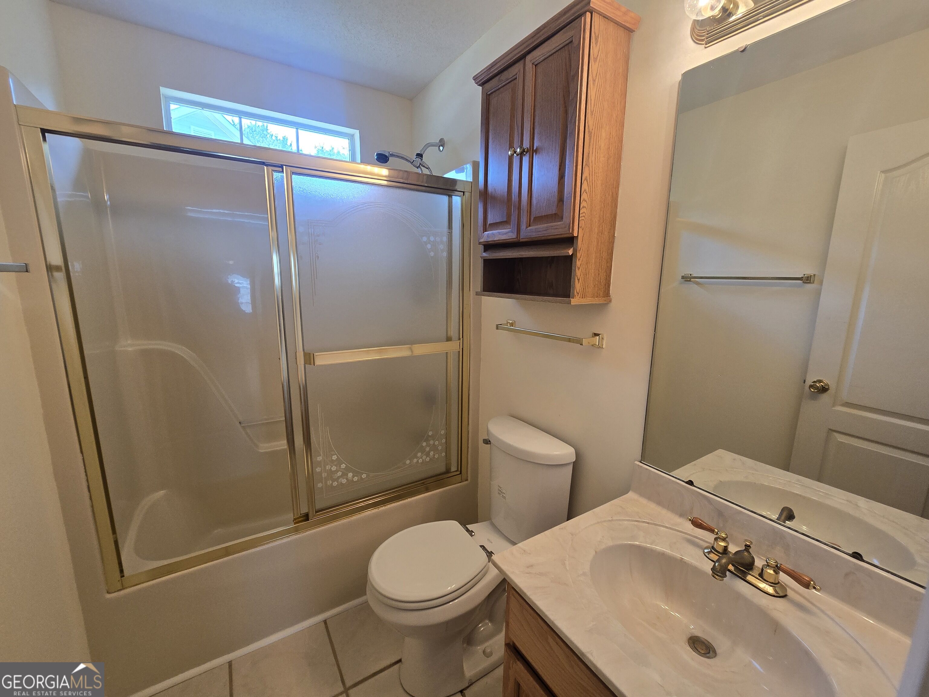 150 Knights Bridge Property Photo 12