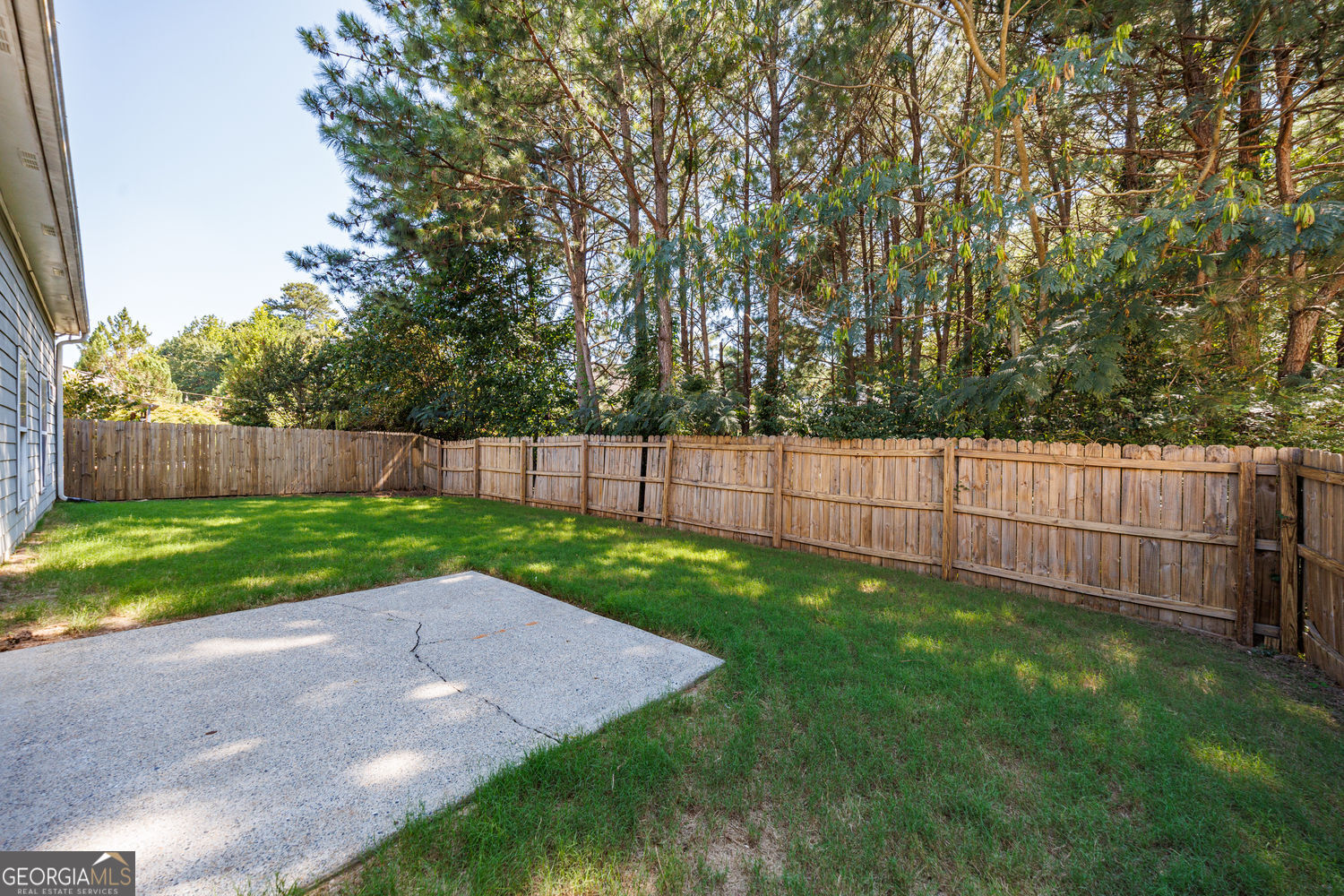 560 Roland Manor Drive Property Photo 6