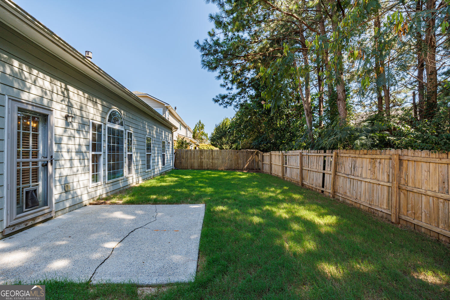 560 Roland Manor Drive Property Photo 8