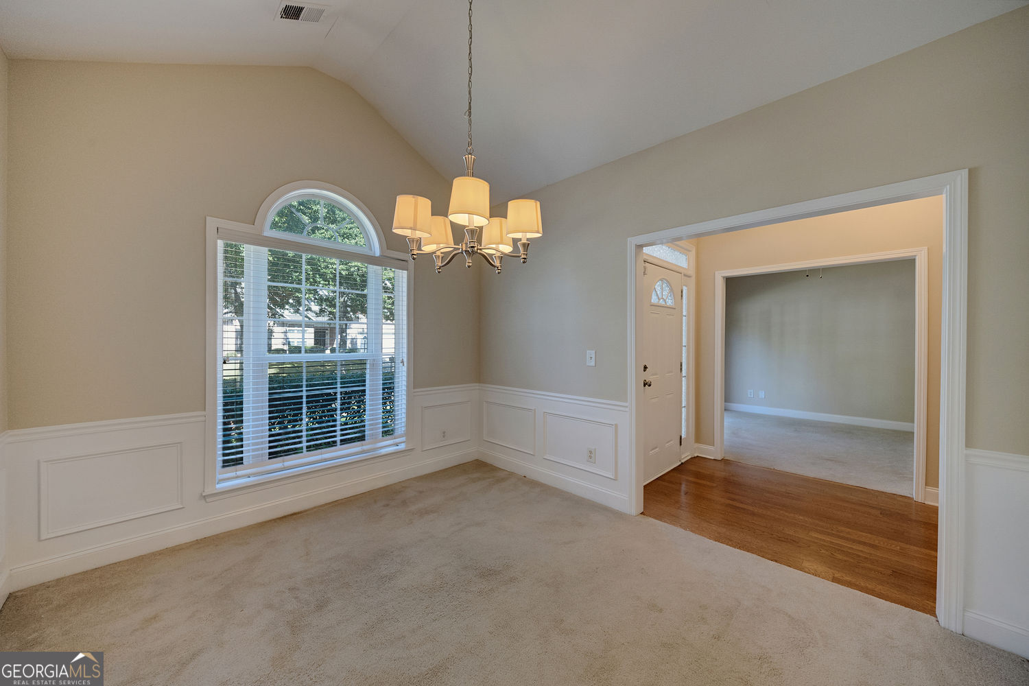560 Roland Manor Drive Property Photo 18