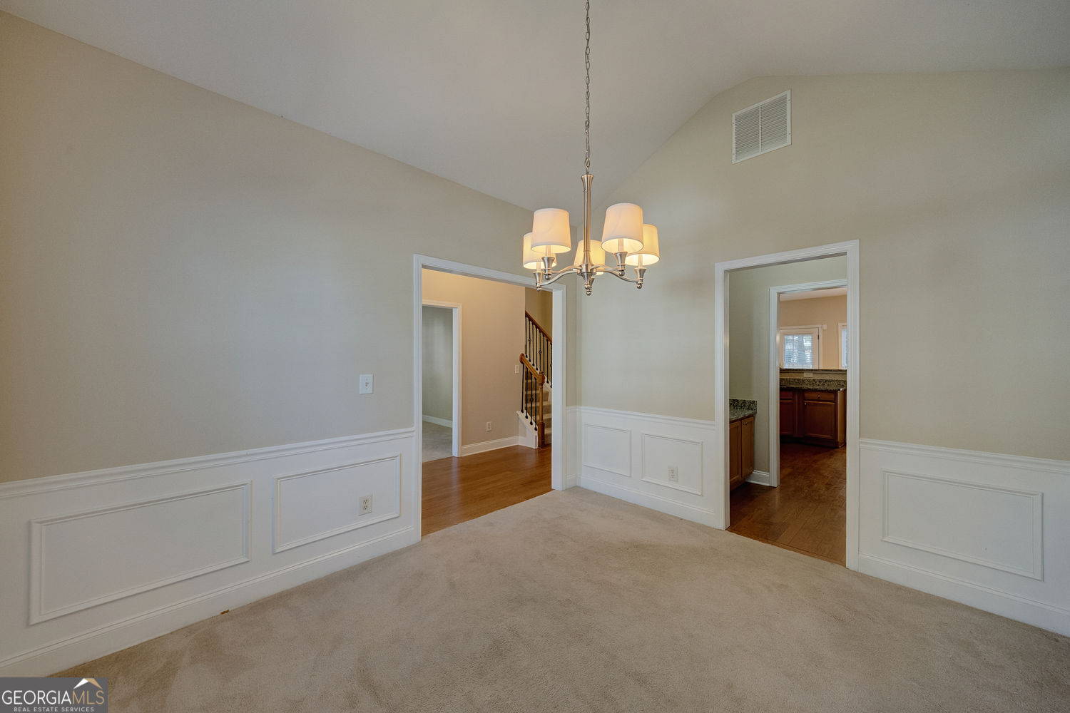 560 Roland Manor Drive Property Photo 20