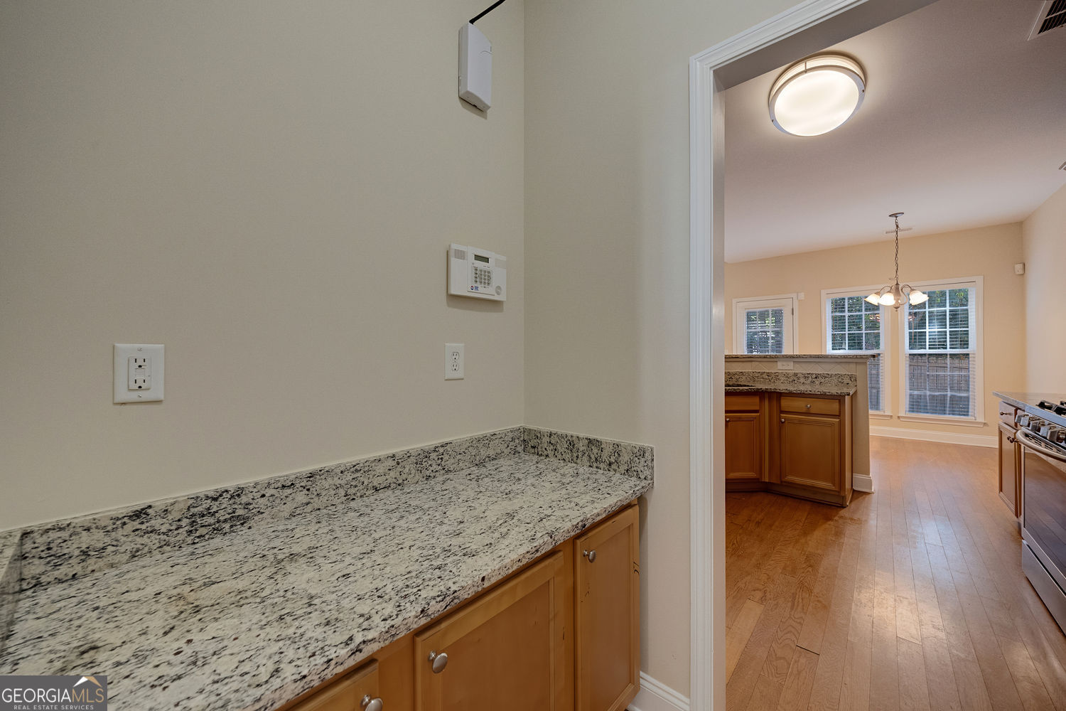 560 Roland Manor Drive Property Photo 22