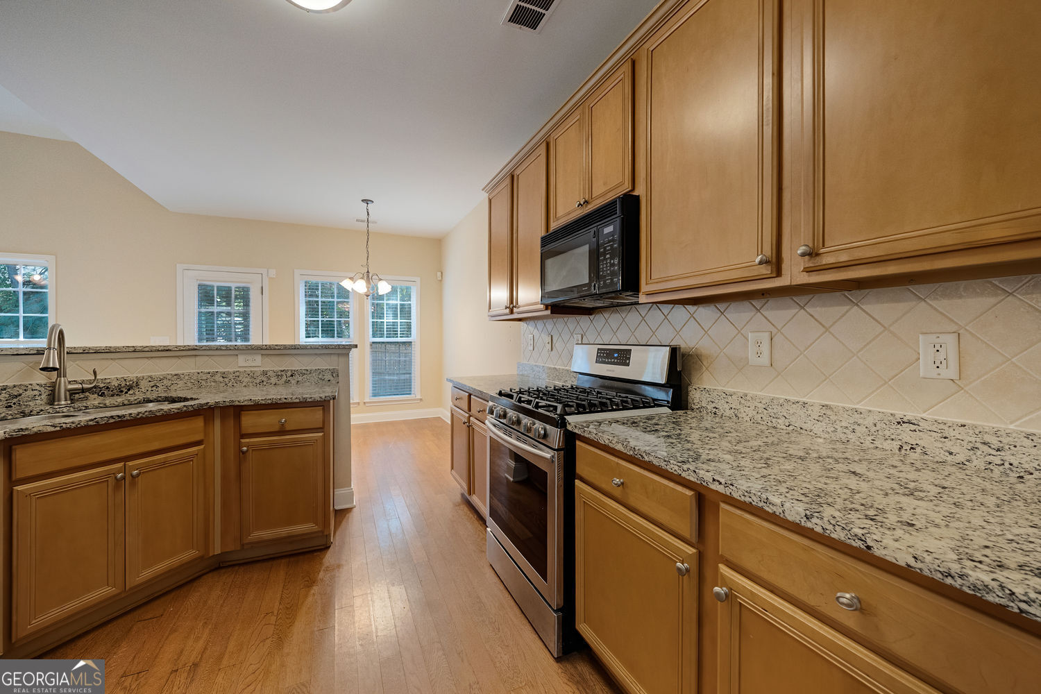 560 Roland Manor Drive Property Photo 25