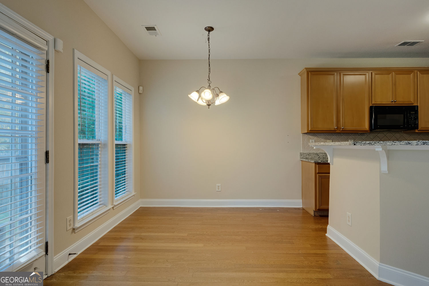 560 Roland Manor Drive Property Photo 40