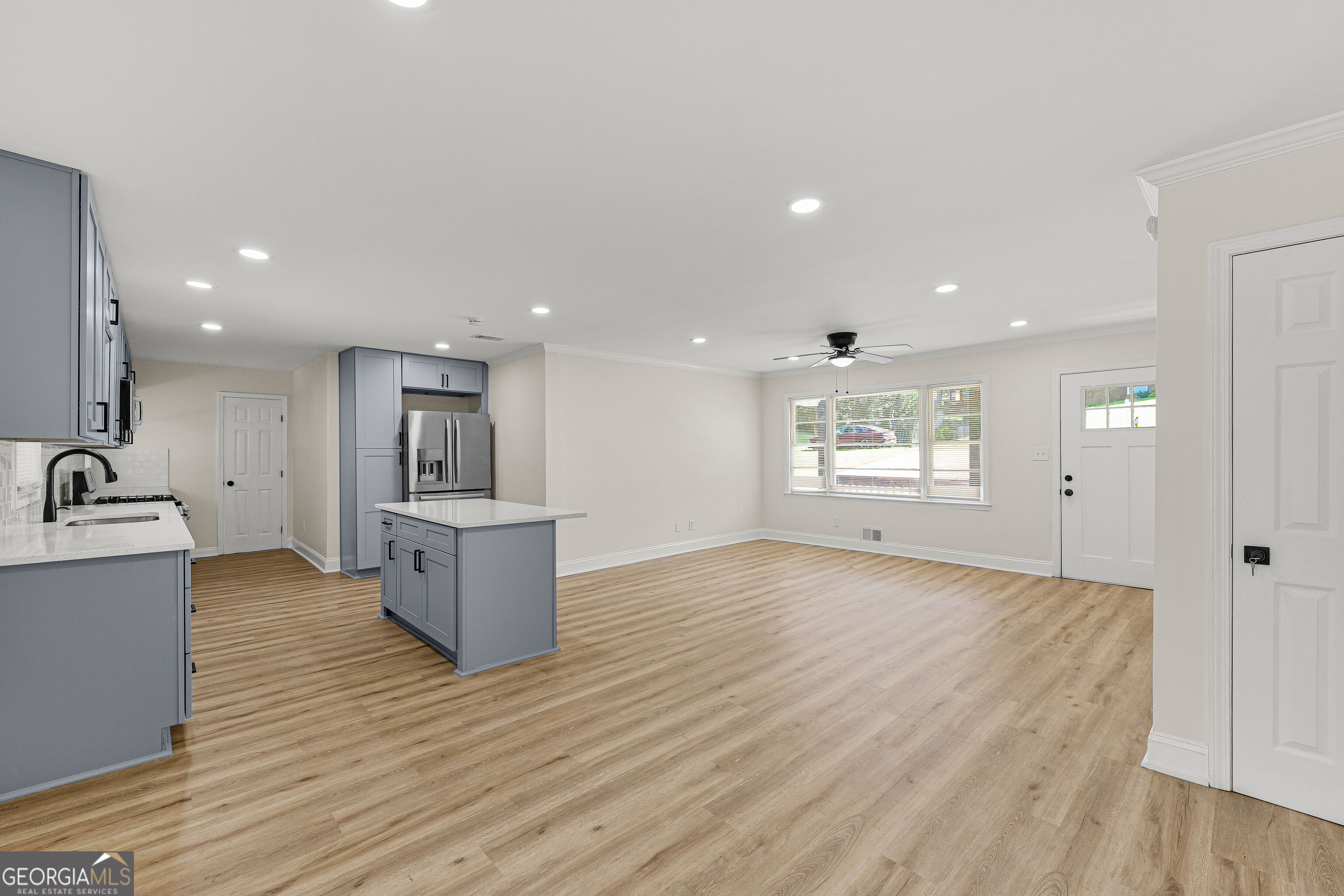 6064 Oak Hill Drive Sw Property Photo 2