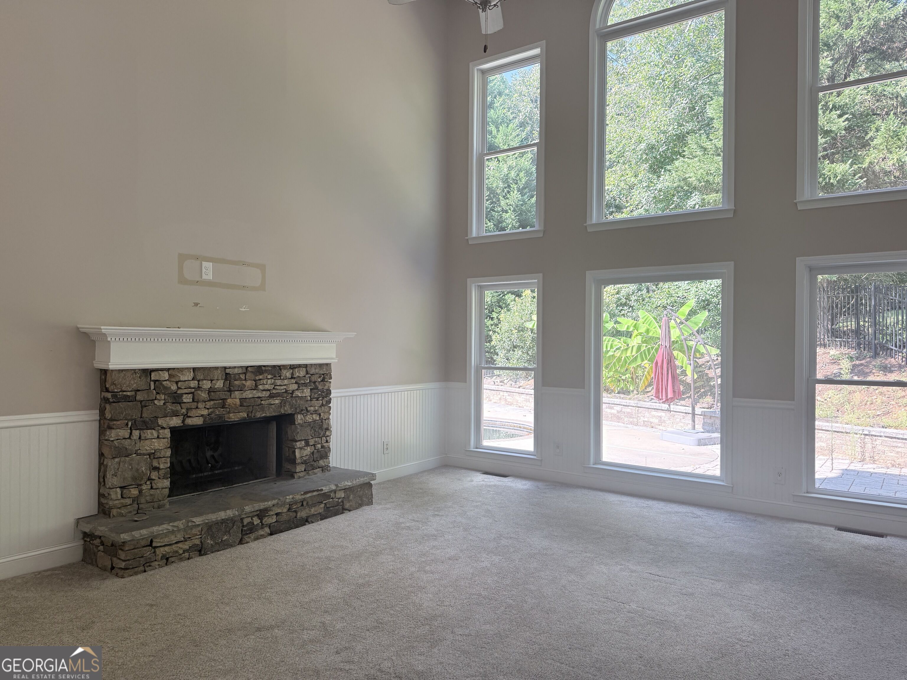 5210 Maplewood Lane Property Photo 6