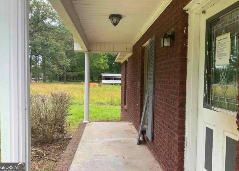 247 Newton Road Property Photo 5