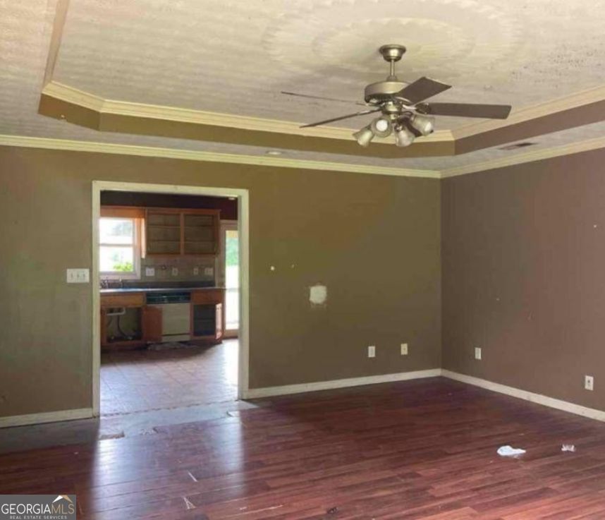 247 Newton Road Property Photo 6