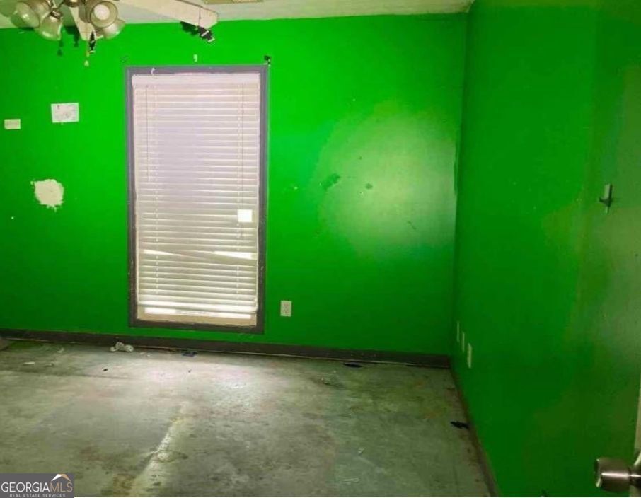 247 Newton Road Property Photo 11