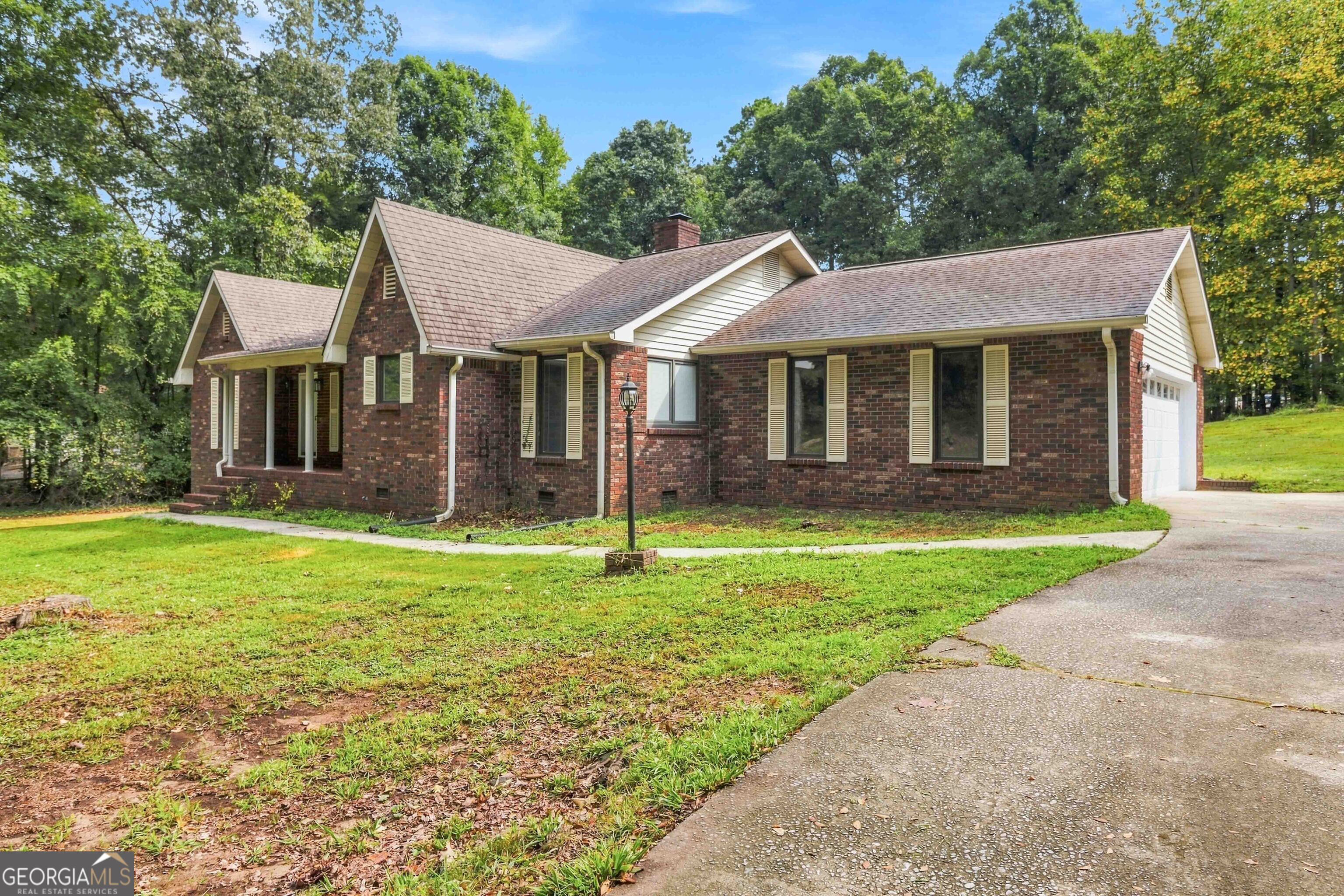 760 Pine Needle Road Property Photo 2