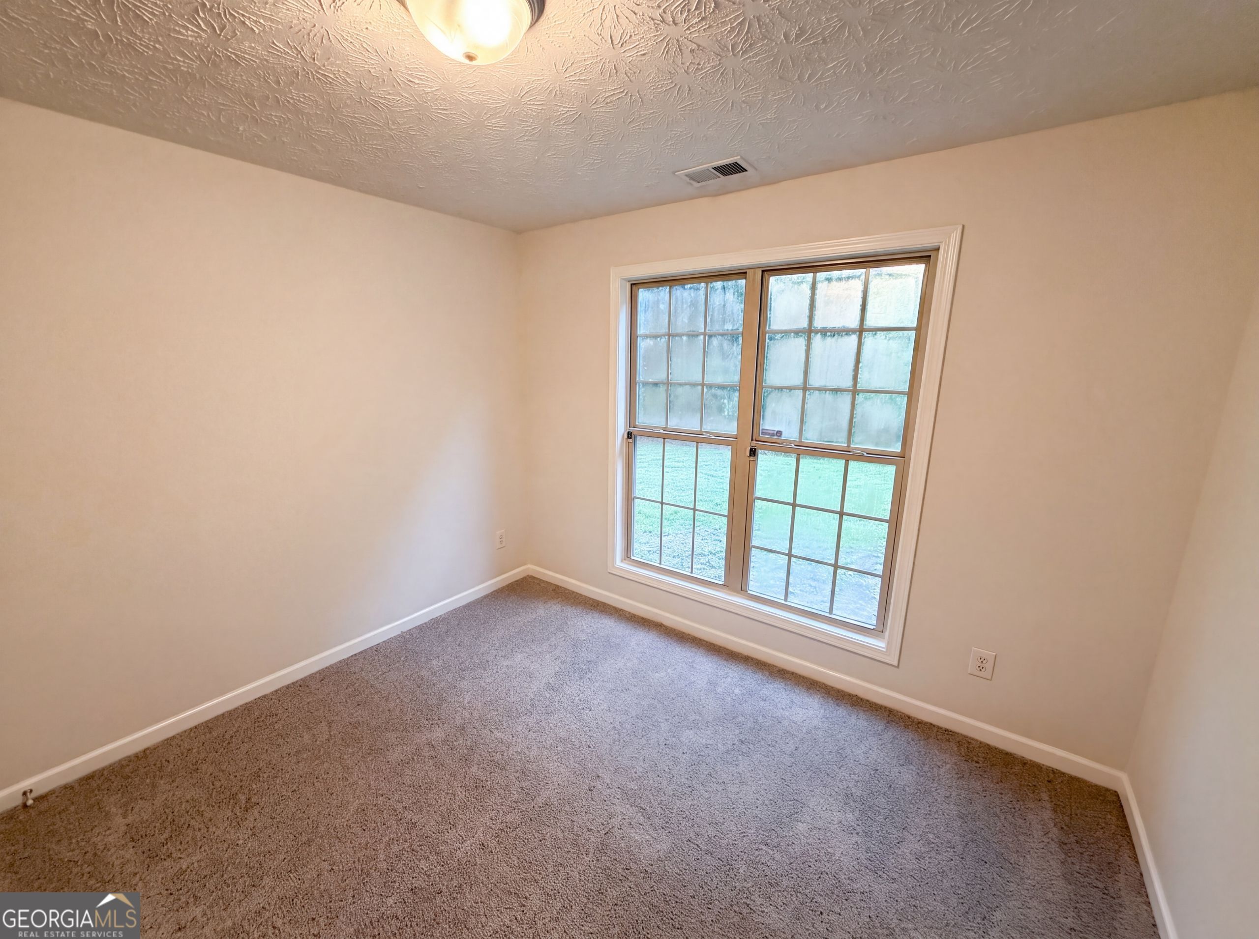 5747 Union Pointe Drive Property Photo 11