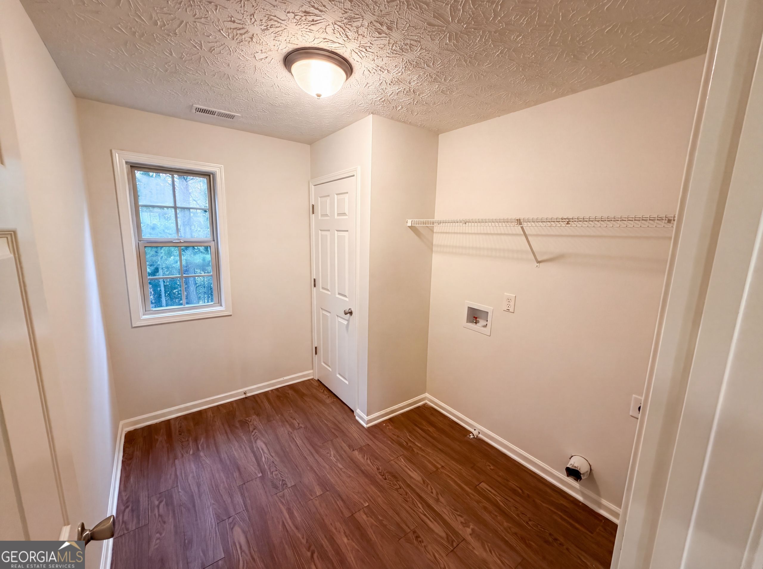 5747 Union Pointe Drive Property Photo 21