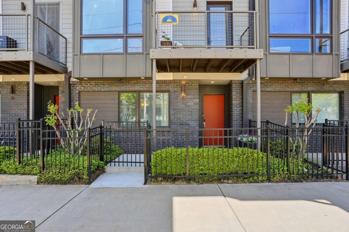 1145 Kirkwood Avenue SE # 5 Property Photo 1