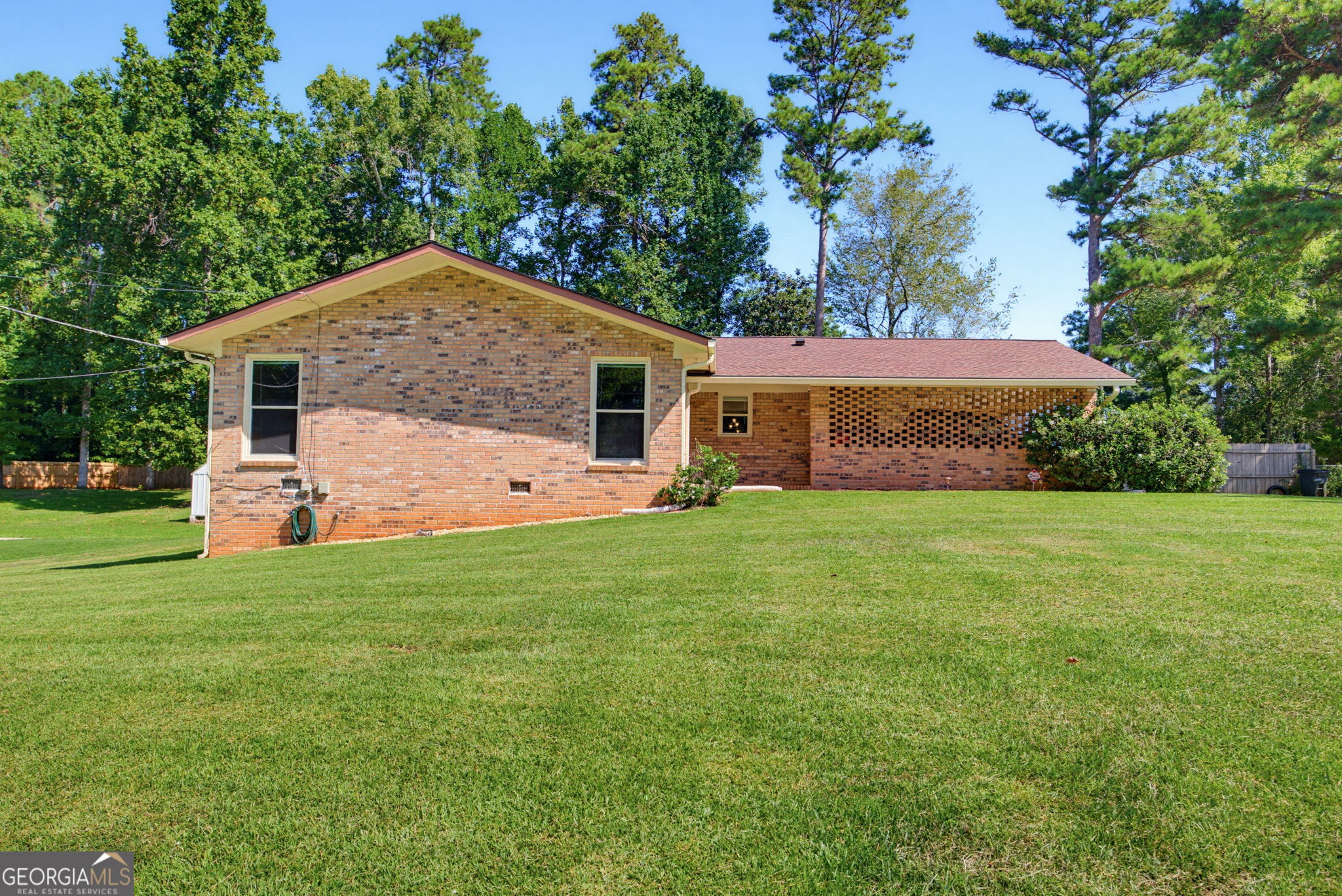 3307 Wildwood Drive Sw Property Photo 1